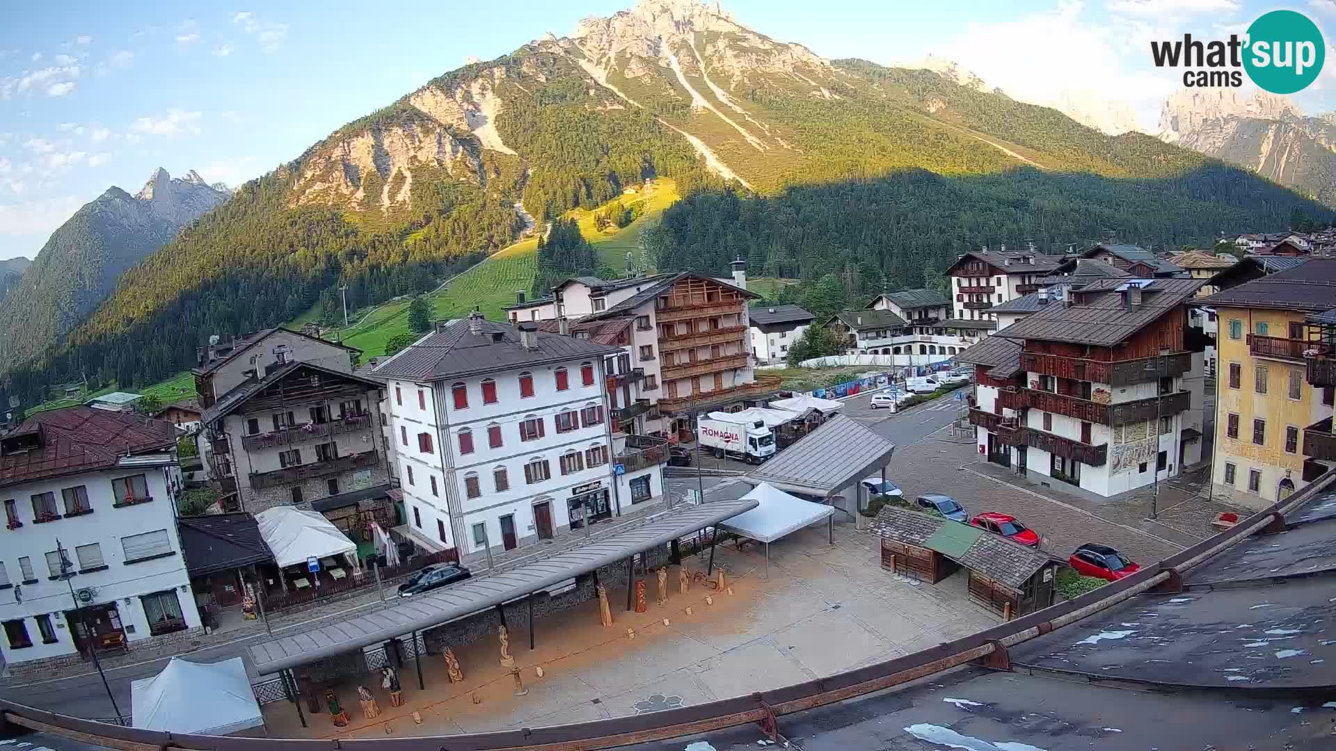 Hauptplatz von Forni di Sopra