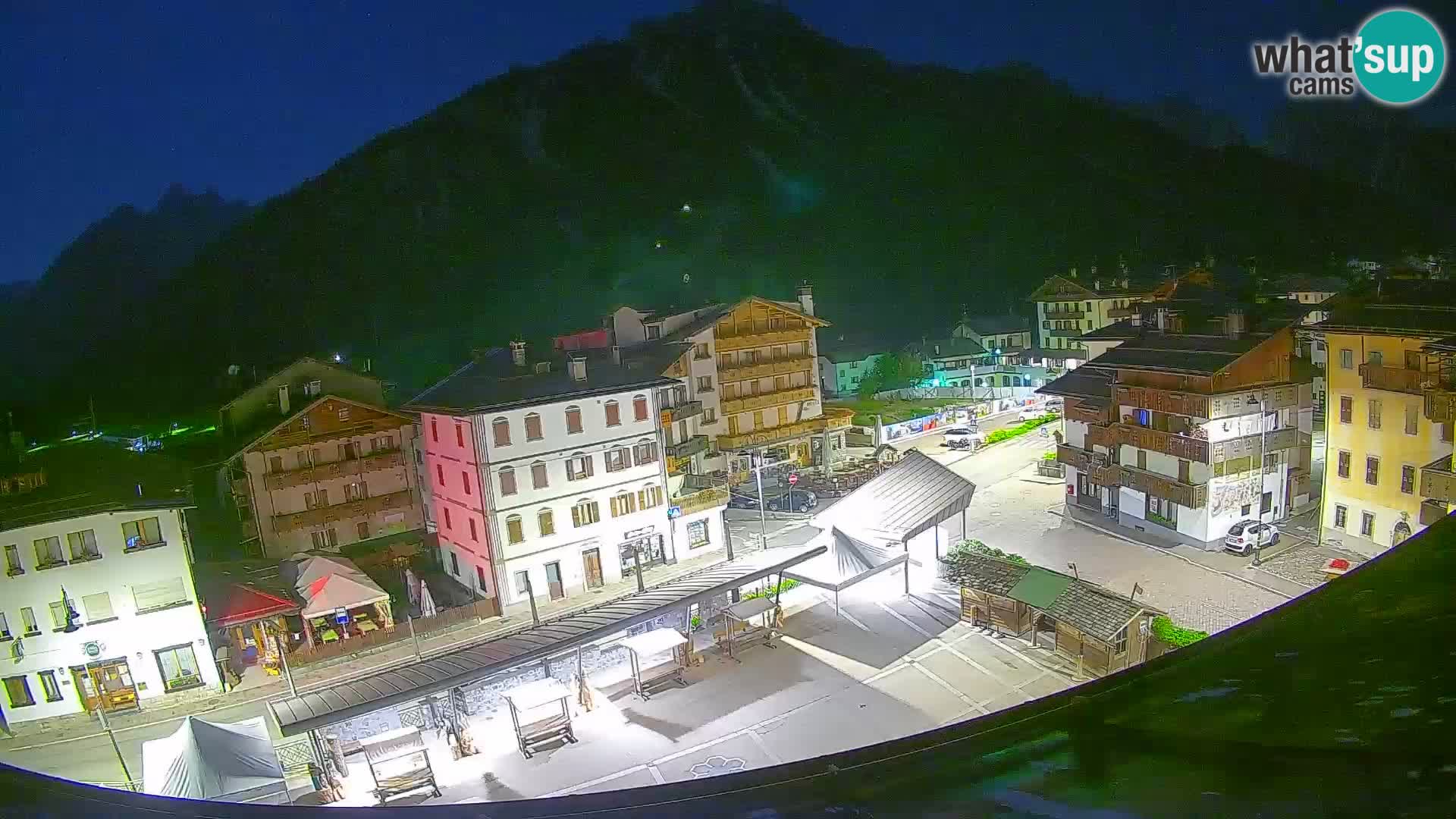 Hauptplatz von Forni di Sopra