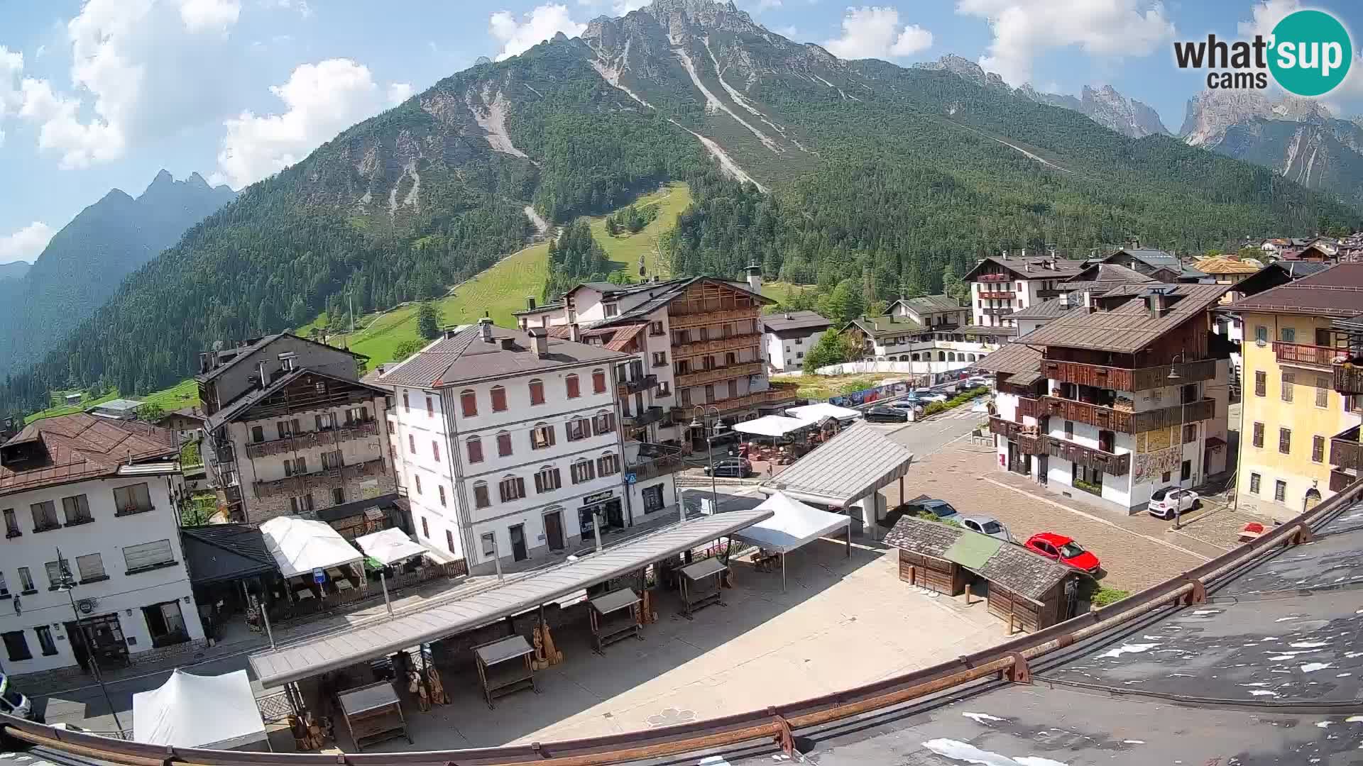 Hauptplatz von Forni di Sopra