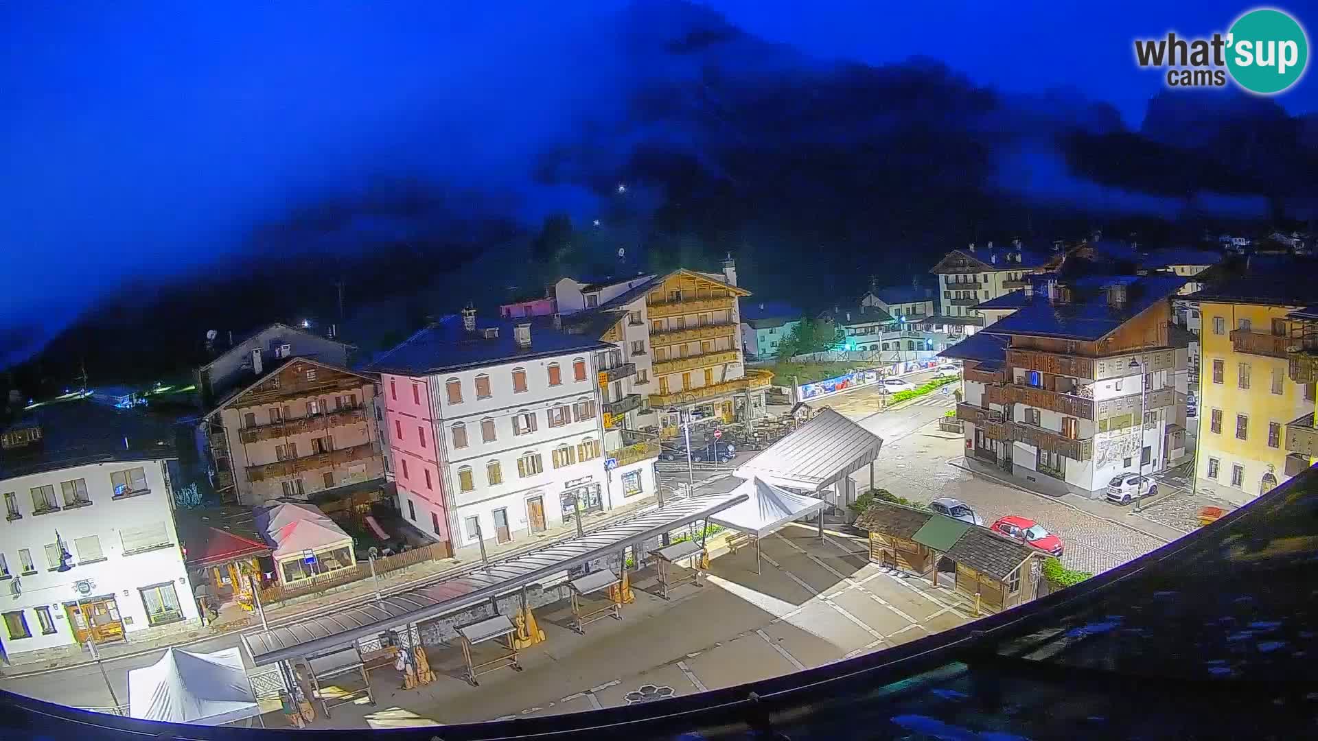 Hauptplatz von Forni di Sopra