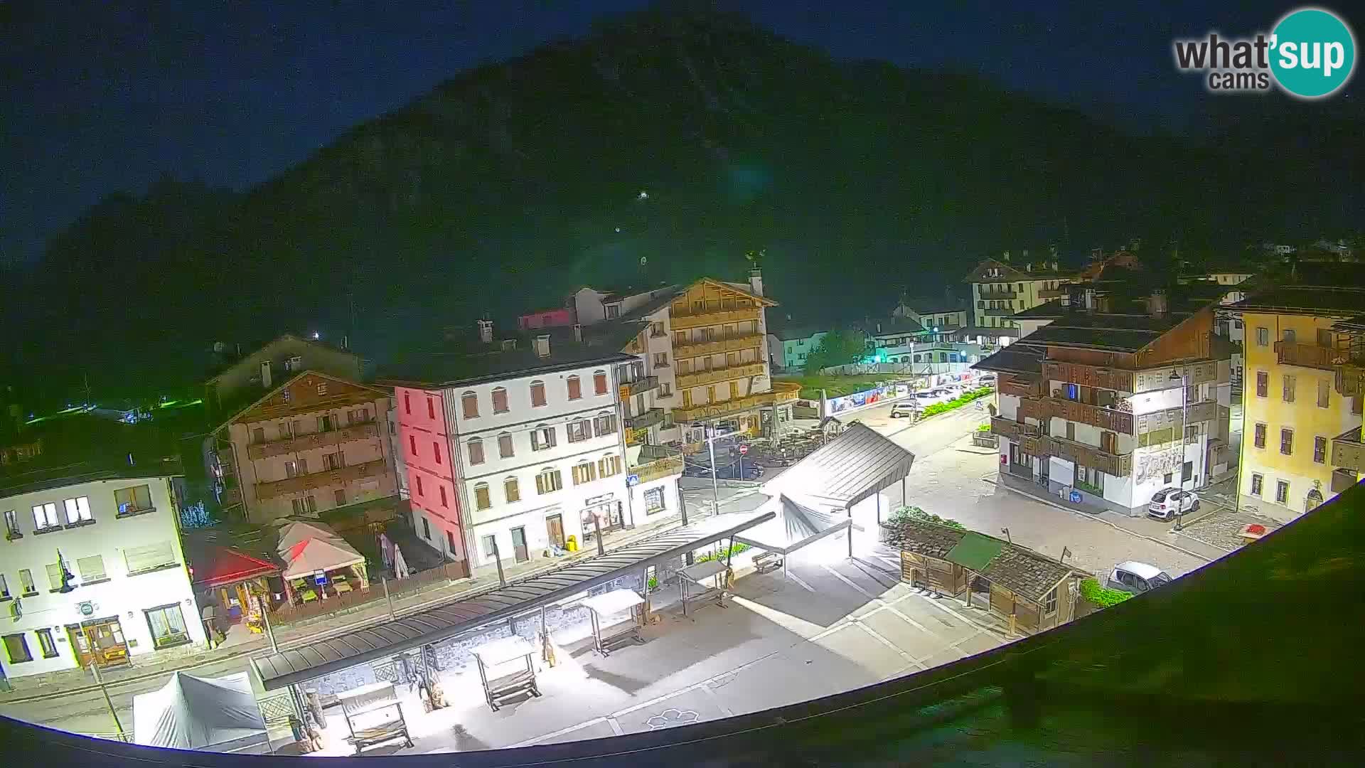Hauptplatz von Forni di Sopra
