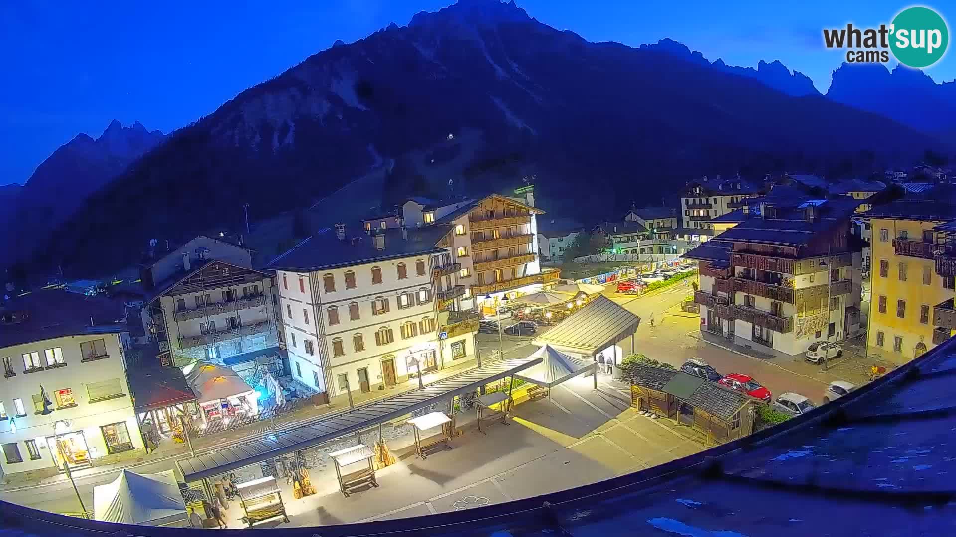 Hauptplatz von Forni di Sopra