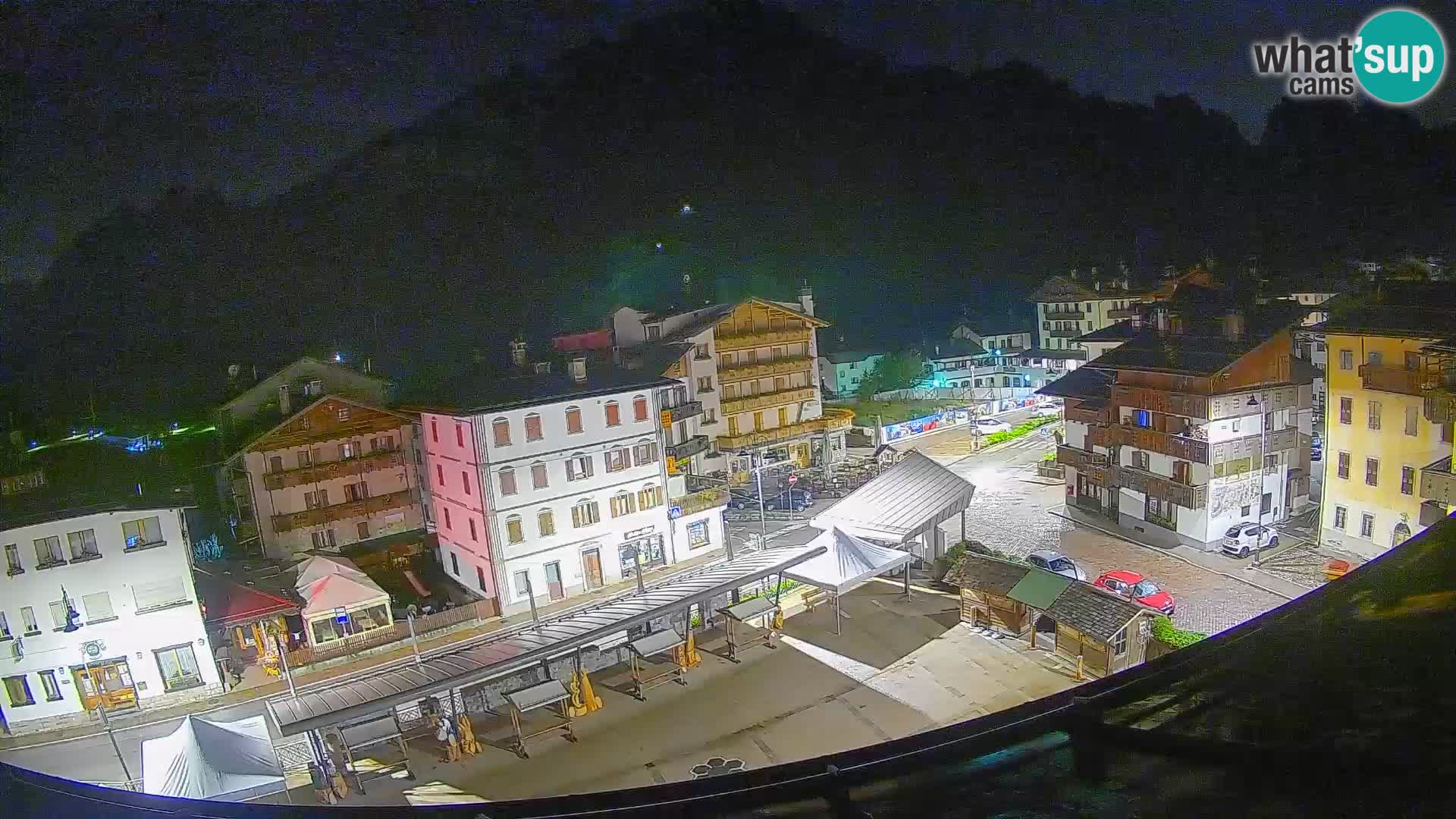 Hauptplatz von Forni di Sopra