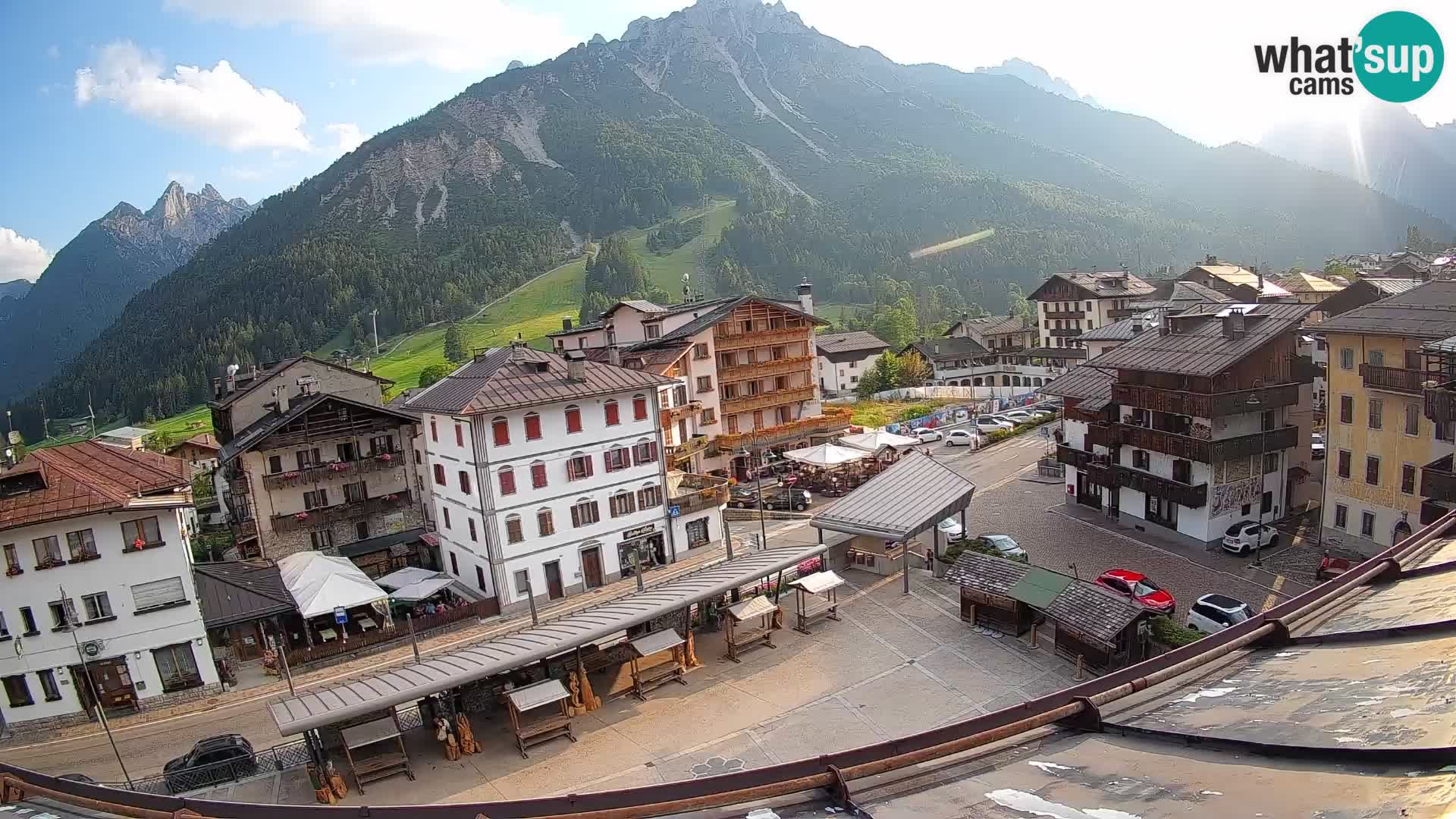 Plaza principal de Forni di Sopra