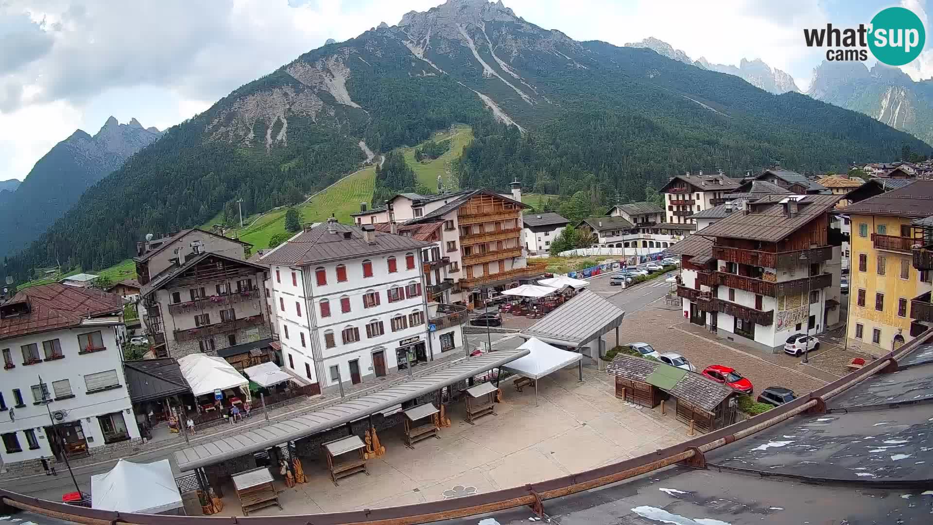 Hauptplatz von Forni di Sopra