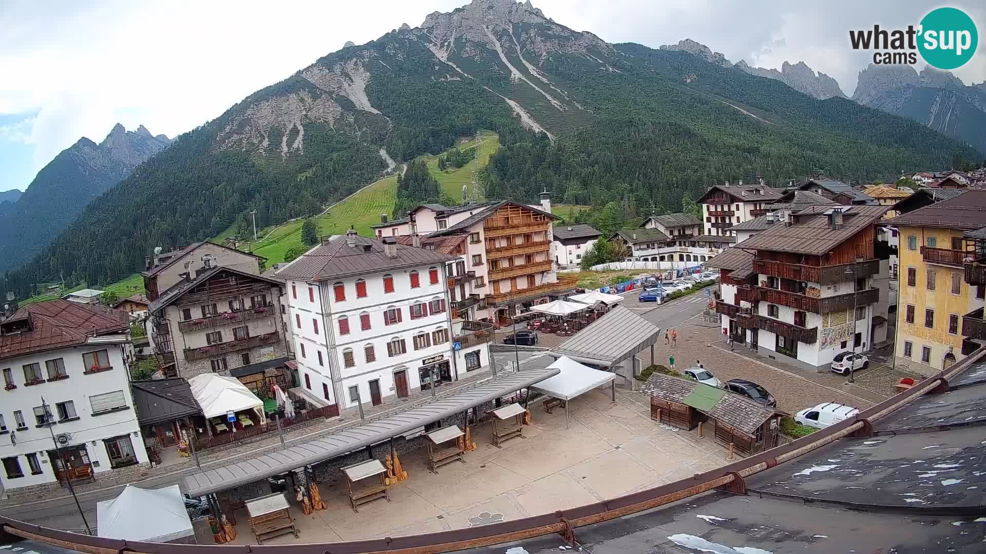 Hauptplatz von Forni di Sopra