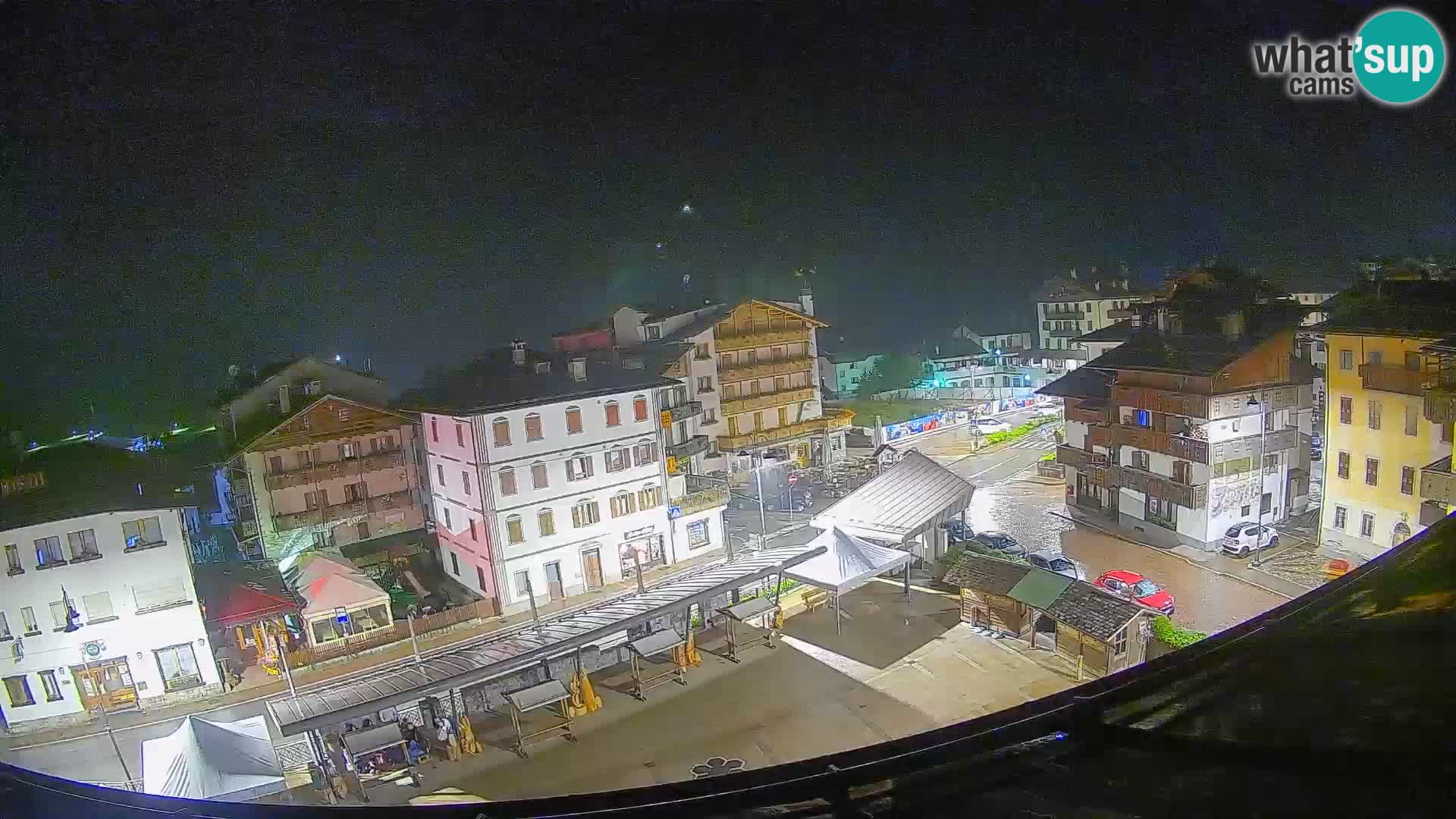 Piazza centrale di Forni di Sopra