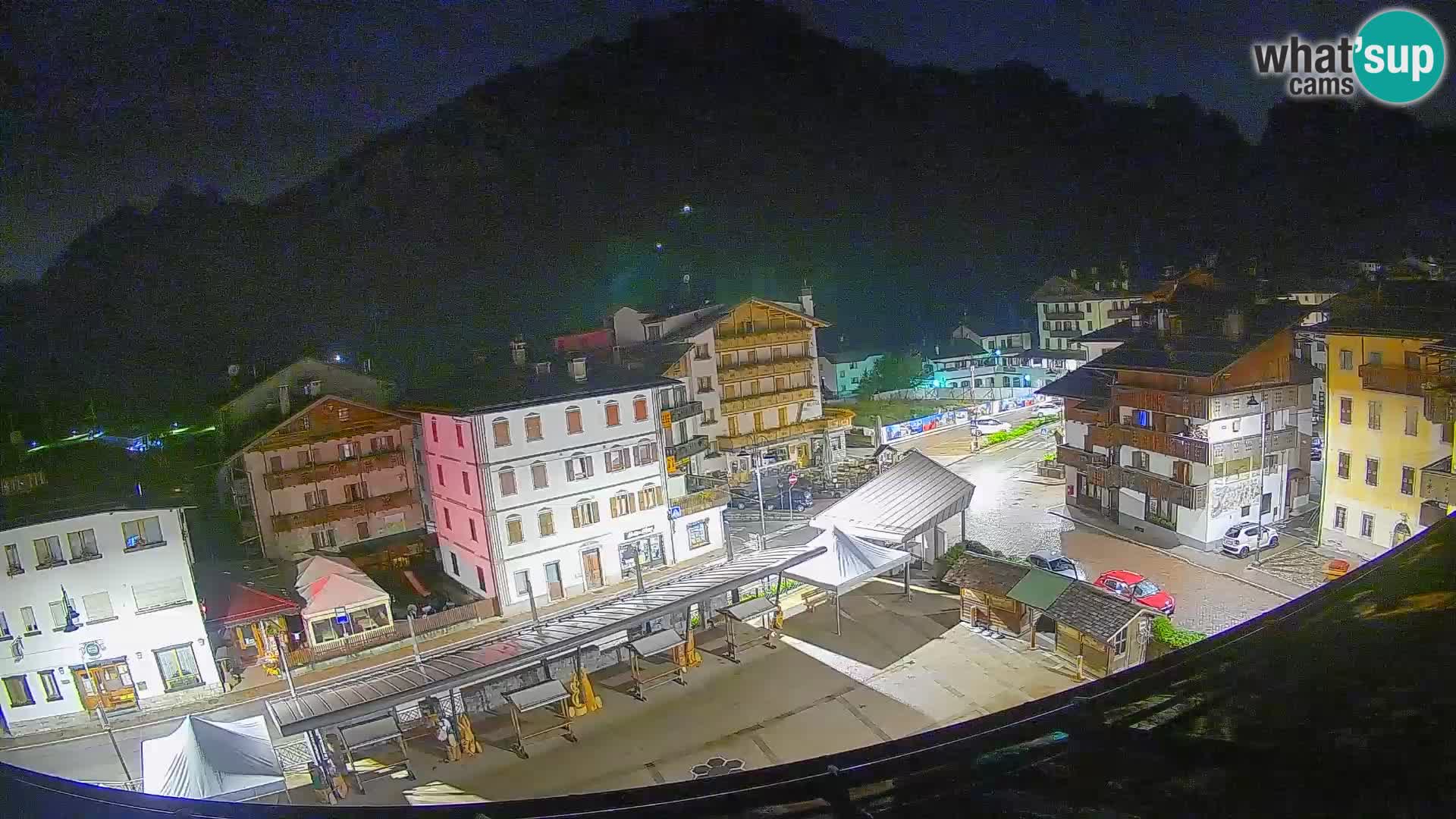 Hauptplatz von Forni di Sopra