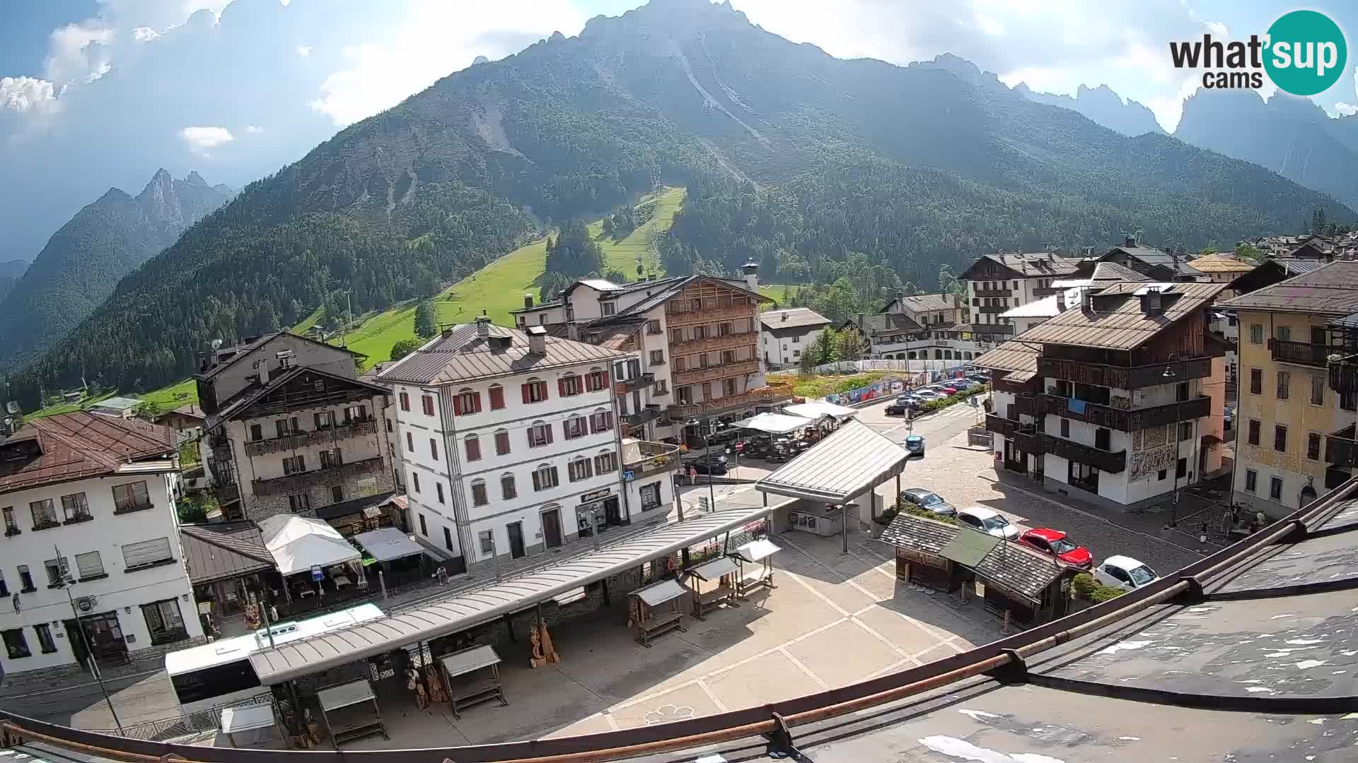 Hauptplatz von Forni di Sopra