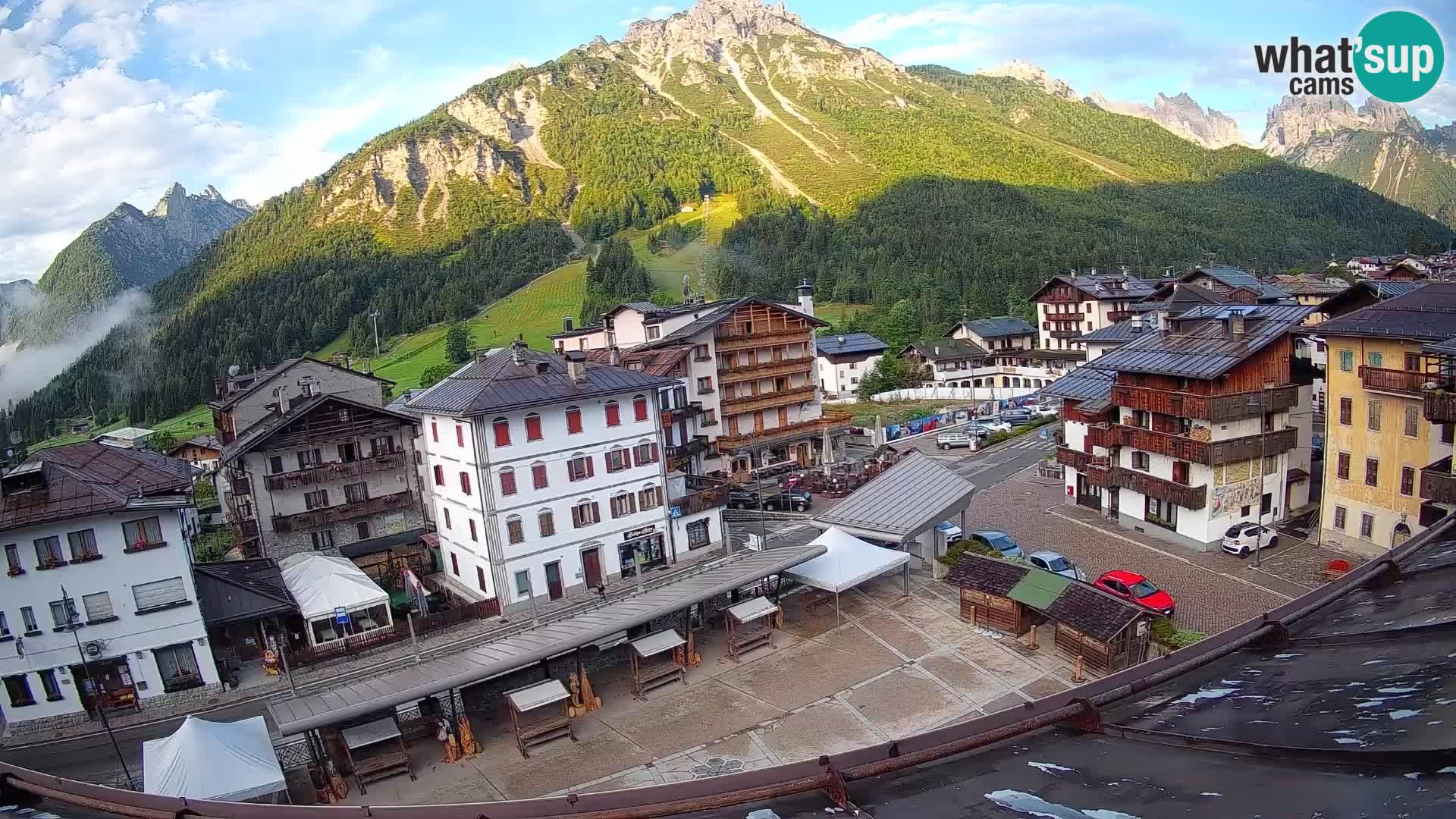 Hauptplatz von Forni di Sopra