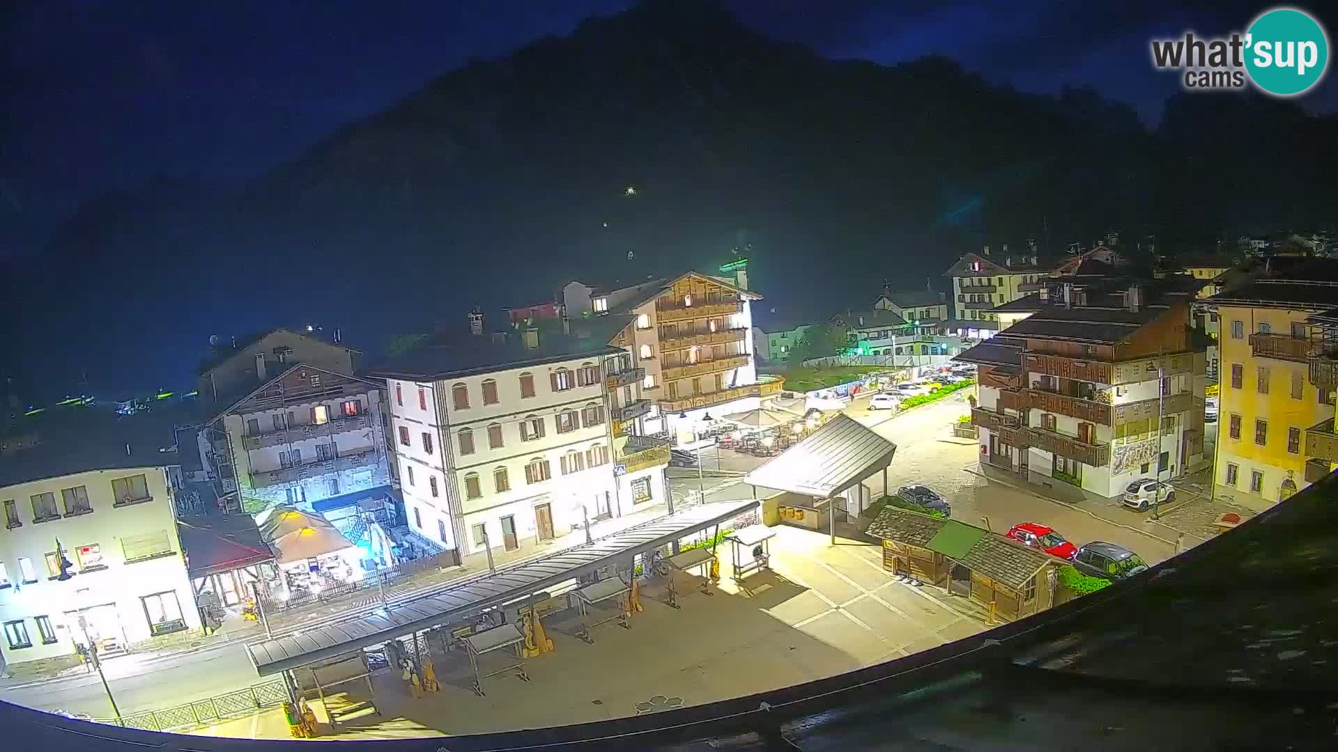 Hauptplatz von Forni di Sopra