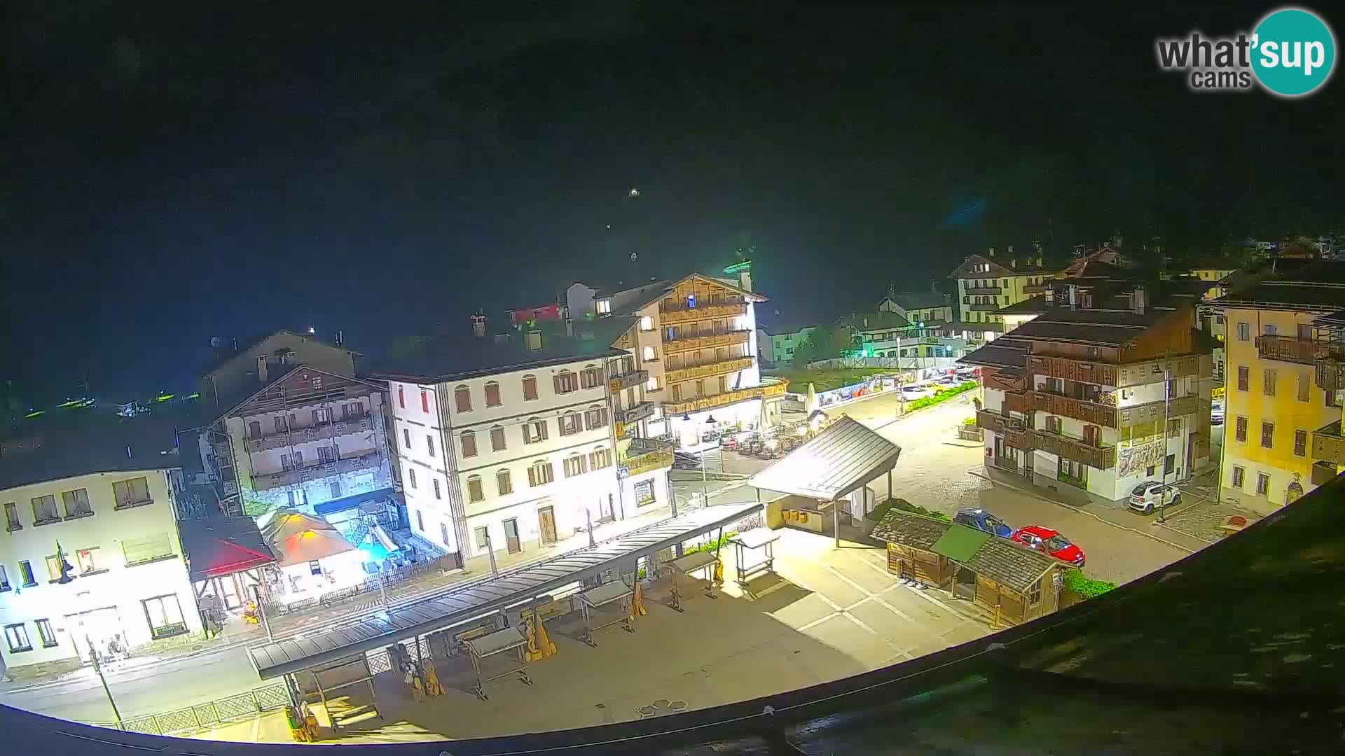 Piazza centrale di Forni di Sopra