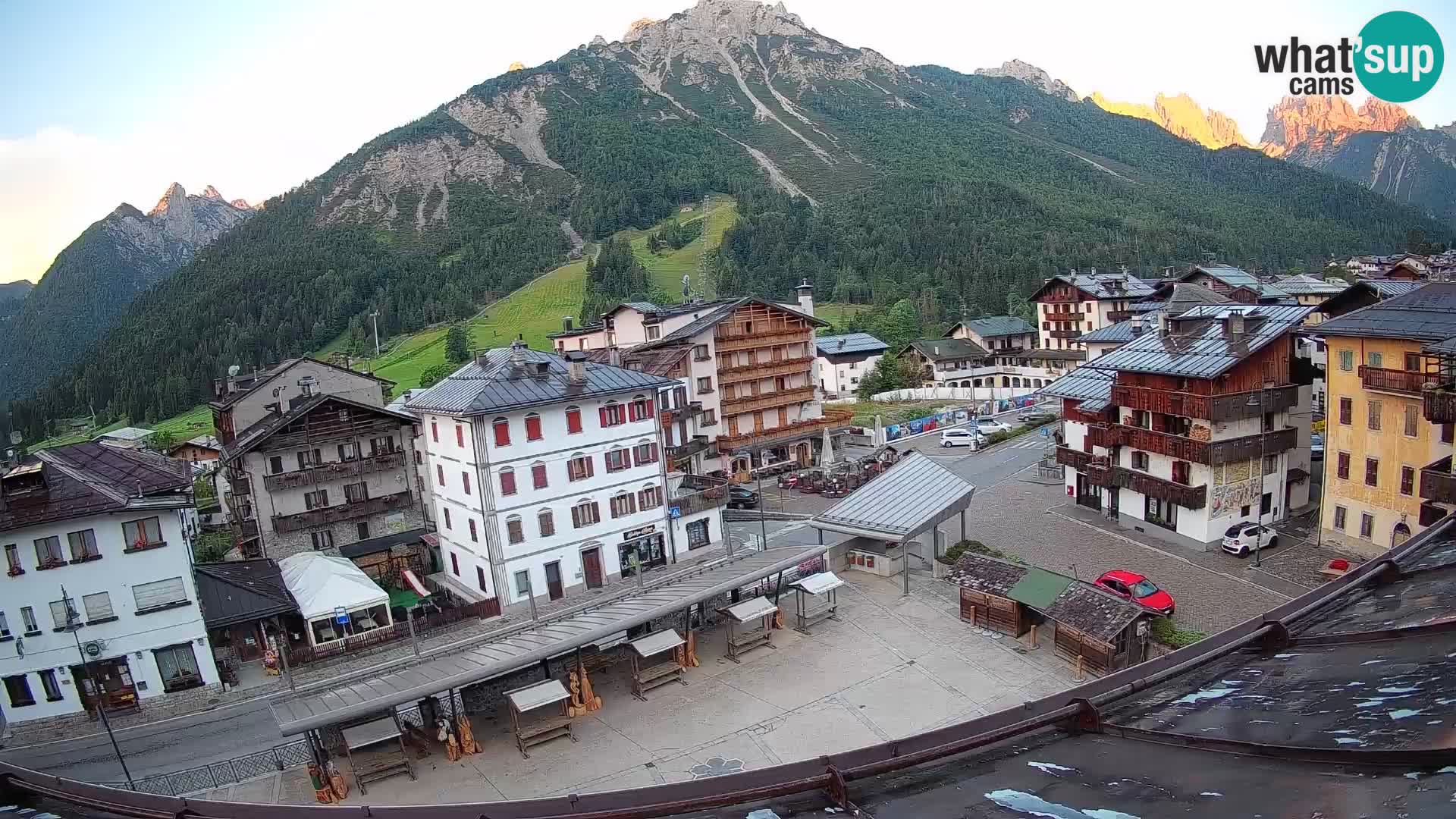 Hauptplatz von Forni di Sopra