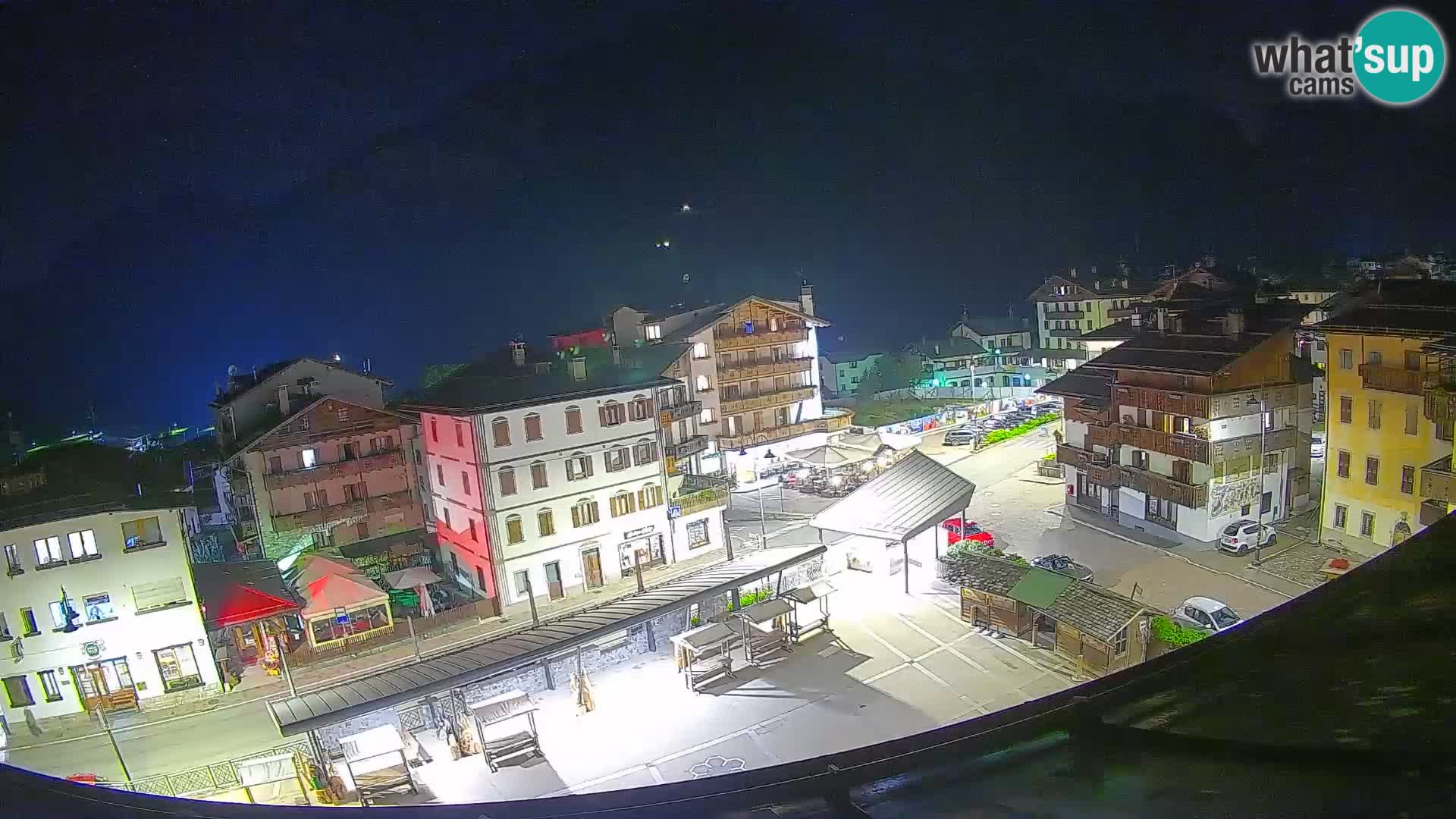 Plaza principal de Forni di Sopra