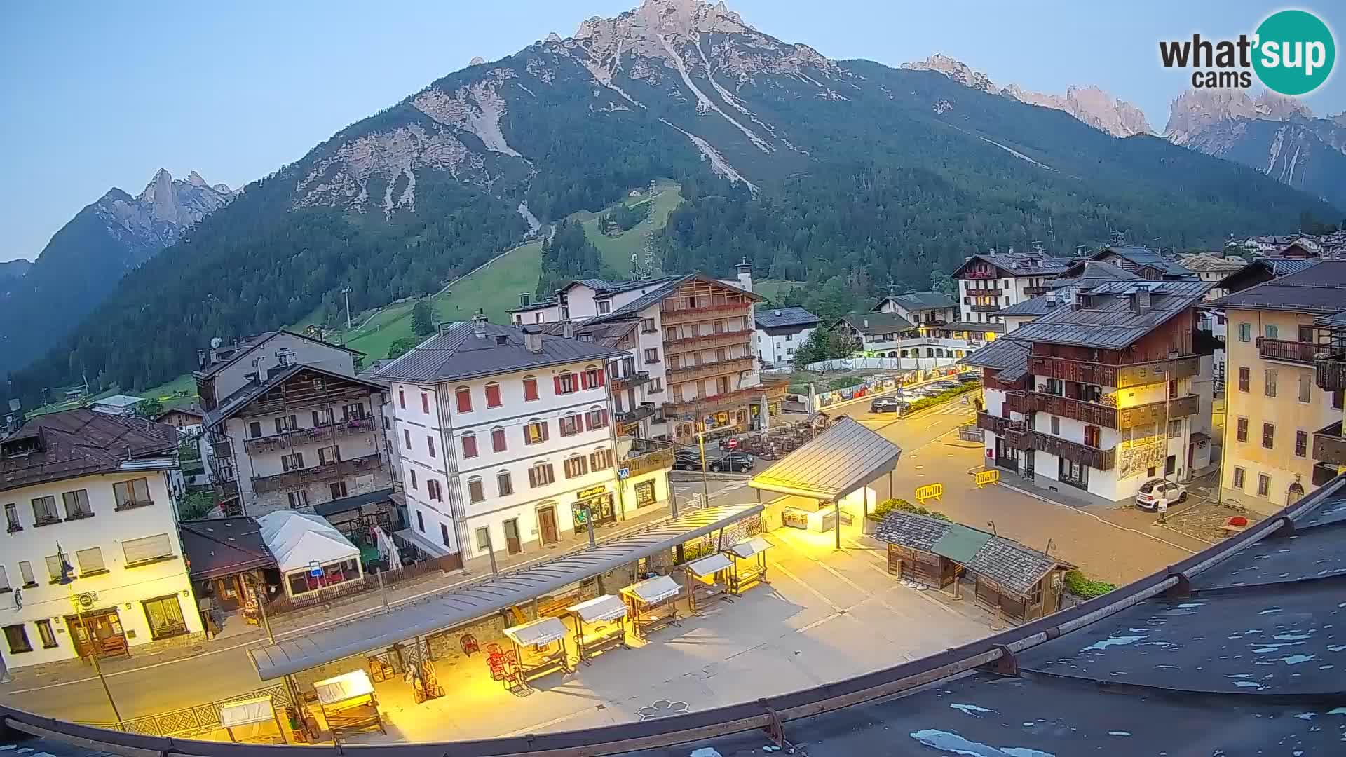 Plaza principal de Forni di Sopra