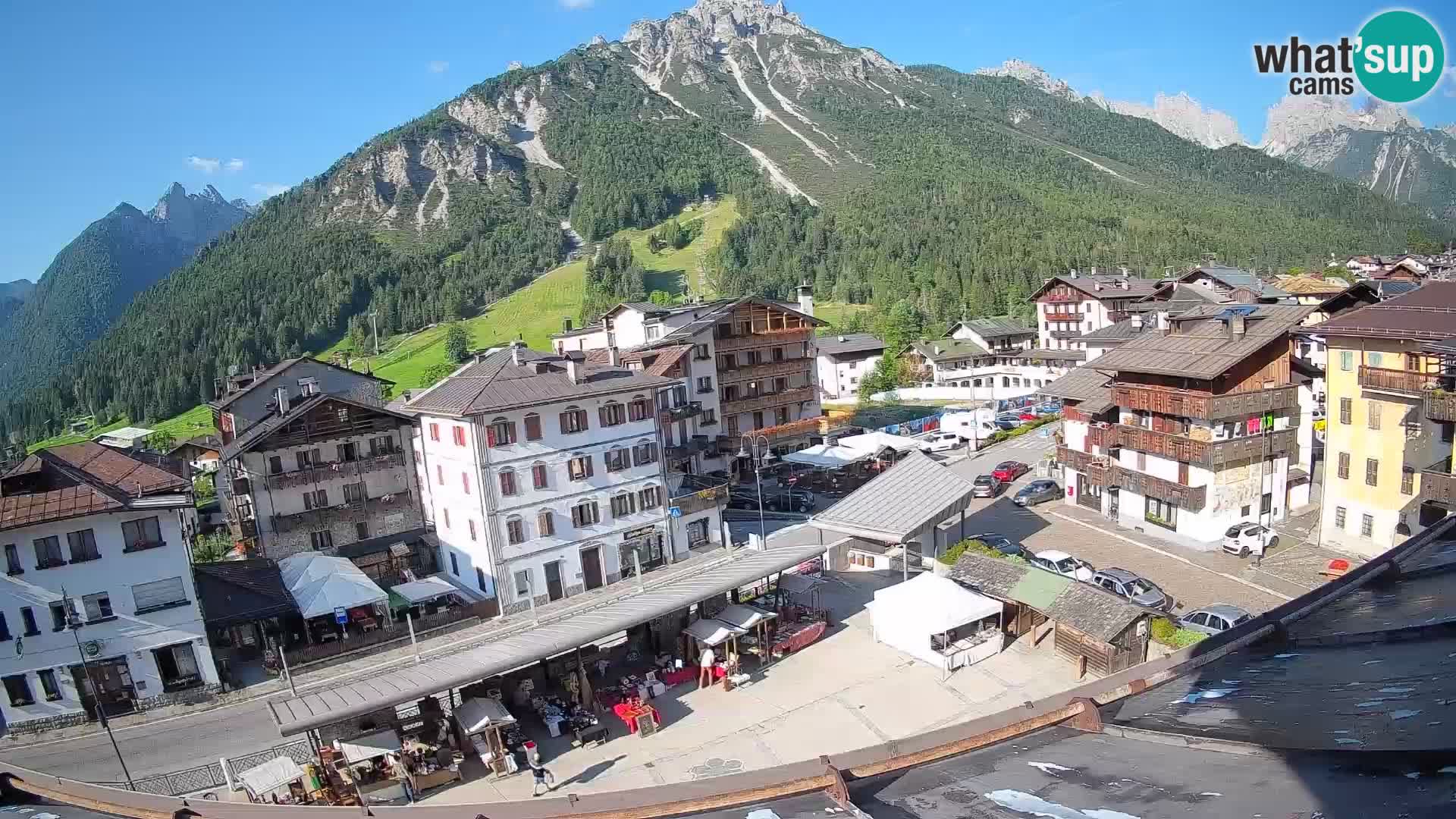 Hauptplatz von Forni di Sopra
