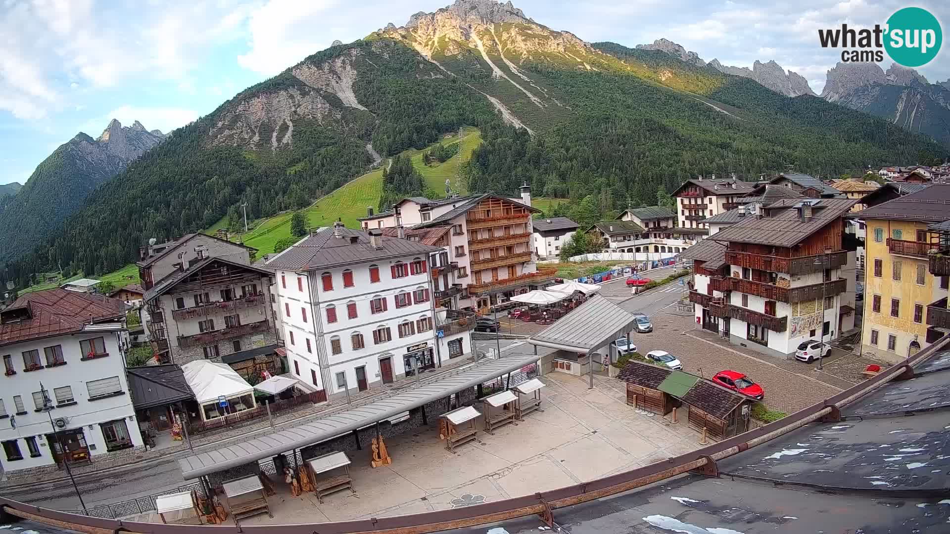 Hauptplatz von Forni di Sopra