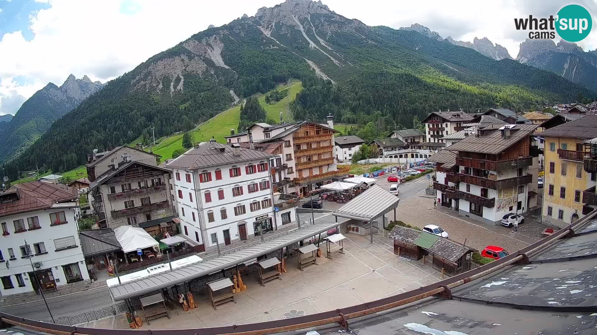 Hauptplatz von Forni di Sopra
