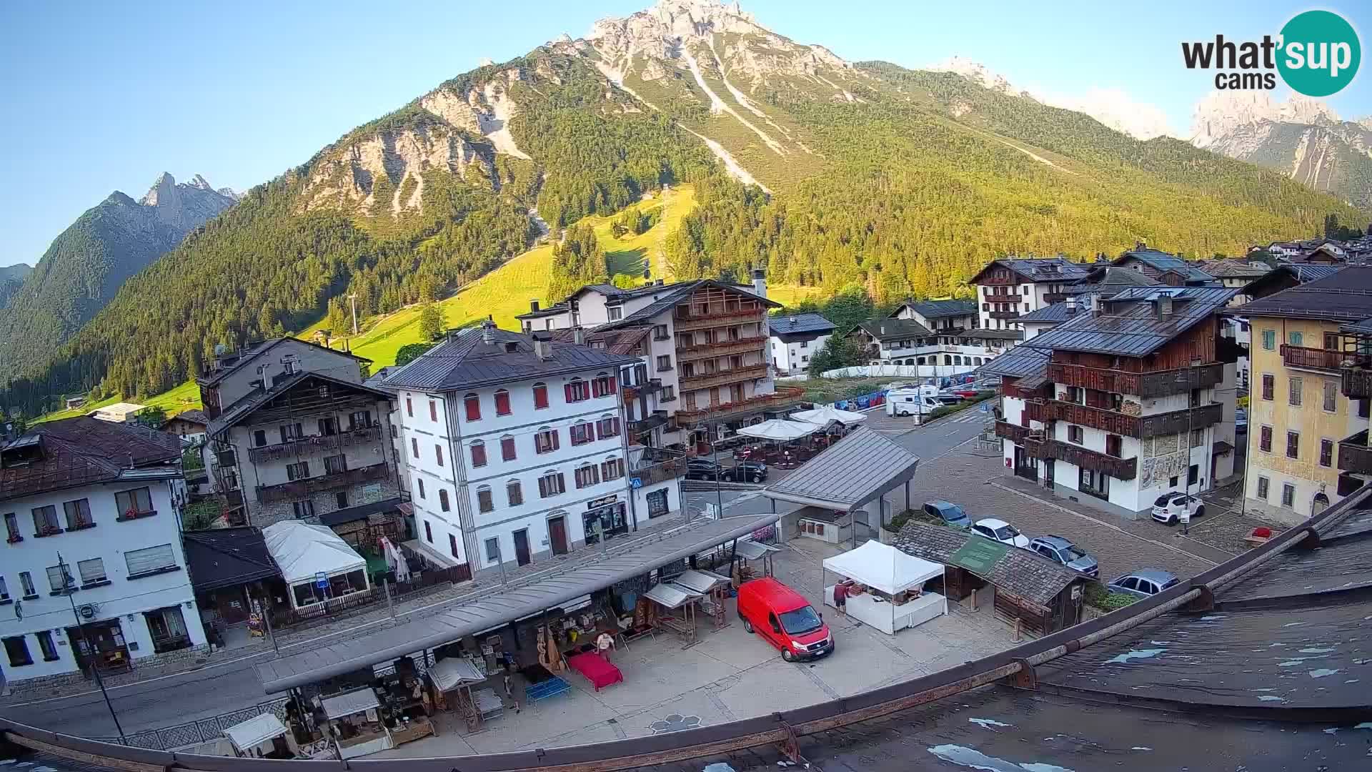 Hauptplatz von Forni di Sopra