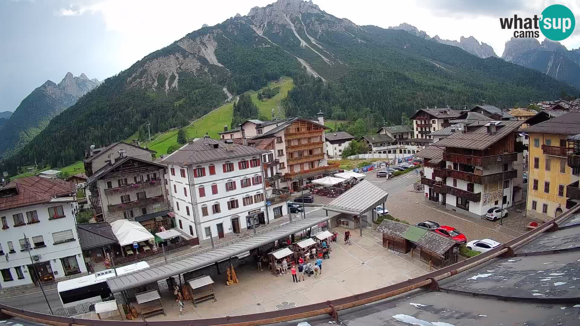 Hauptplatz von Forni di Sopra