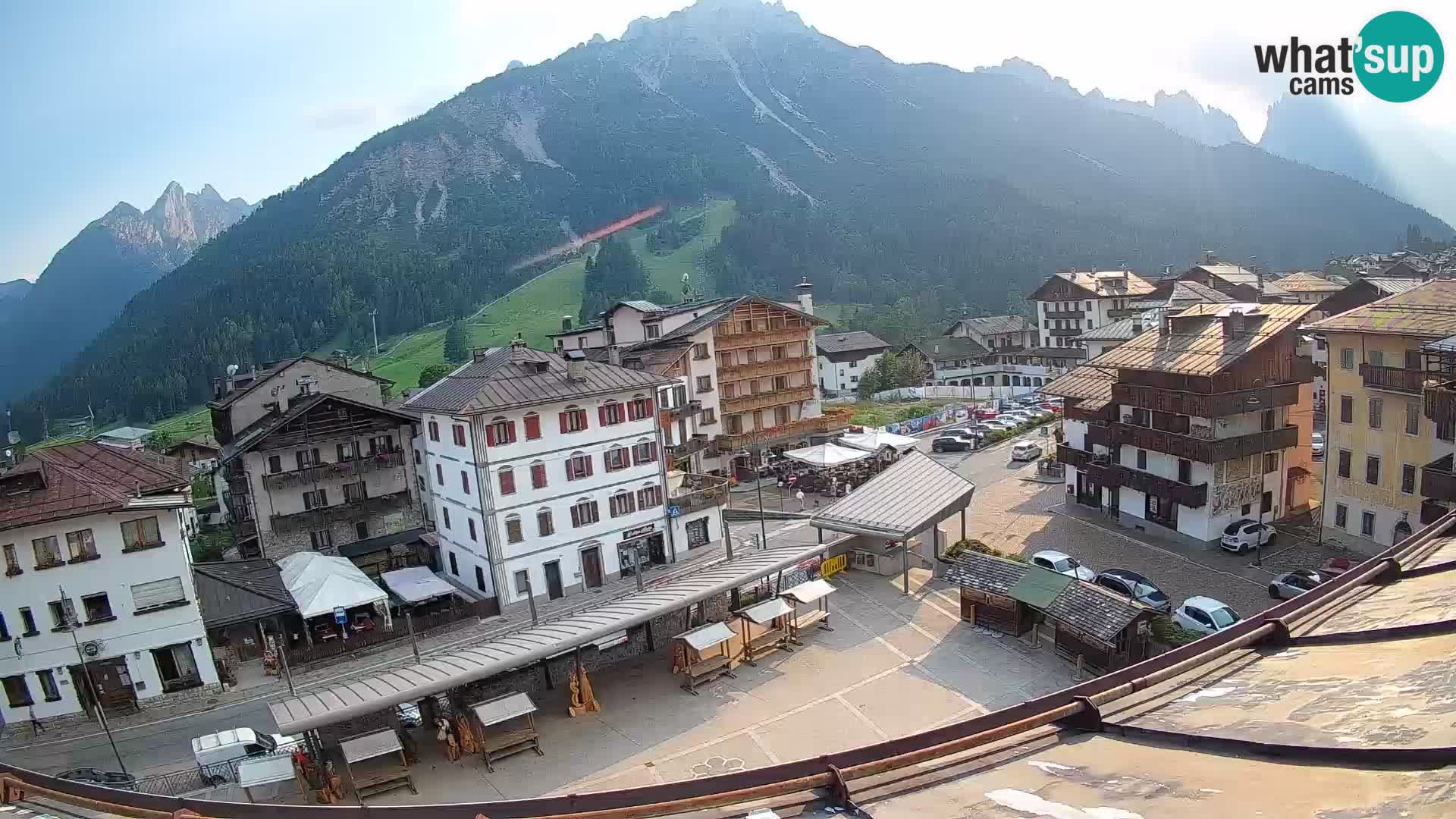 Plaza principal de Forni di Sopra