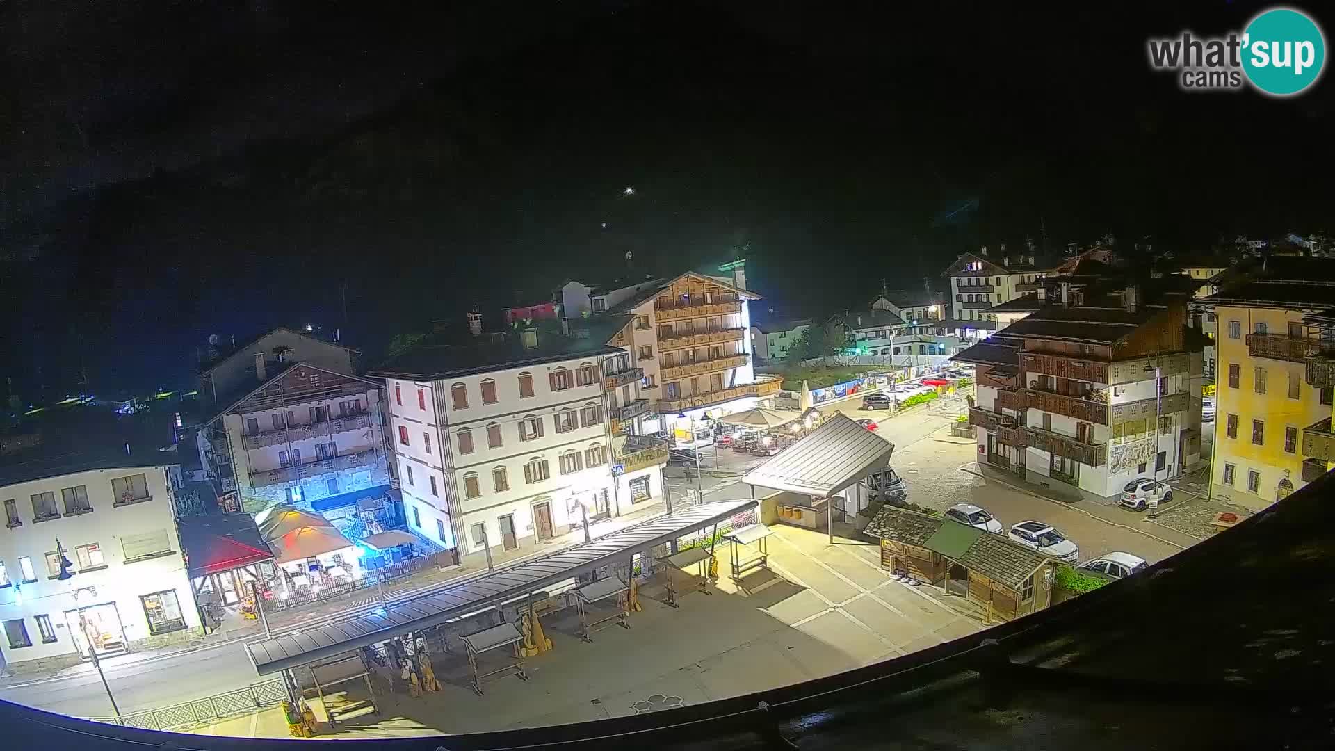 Hauptplatz von Forni di Sopra