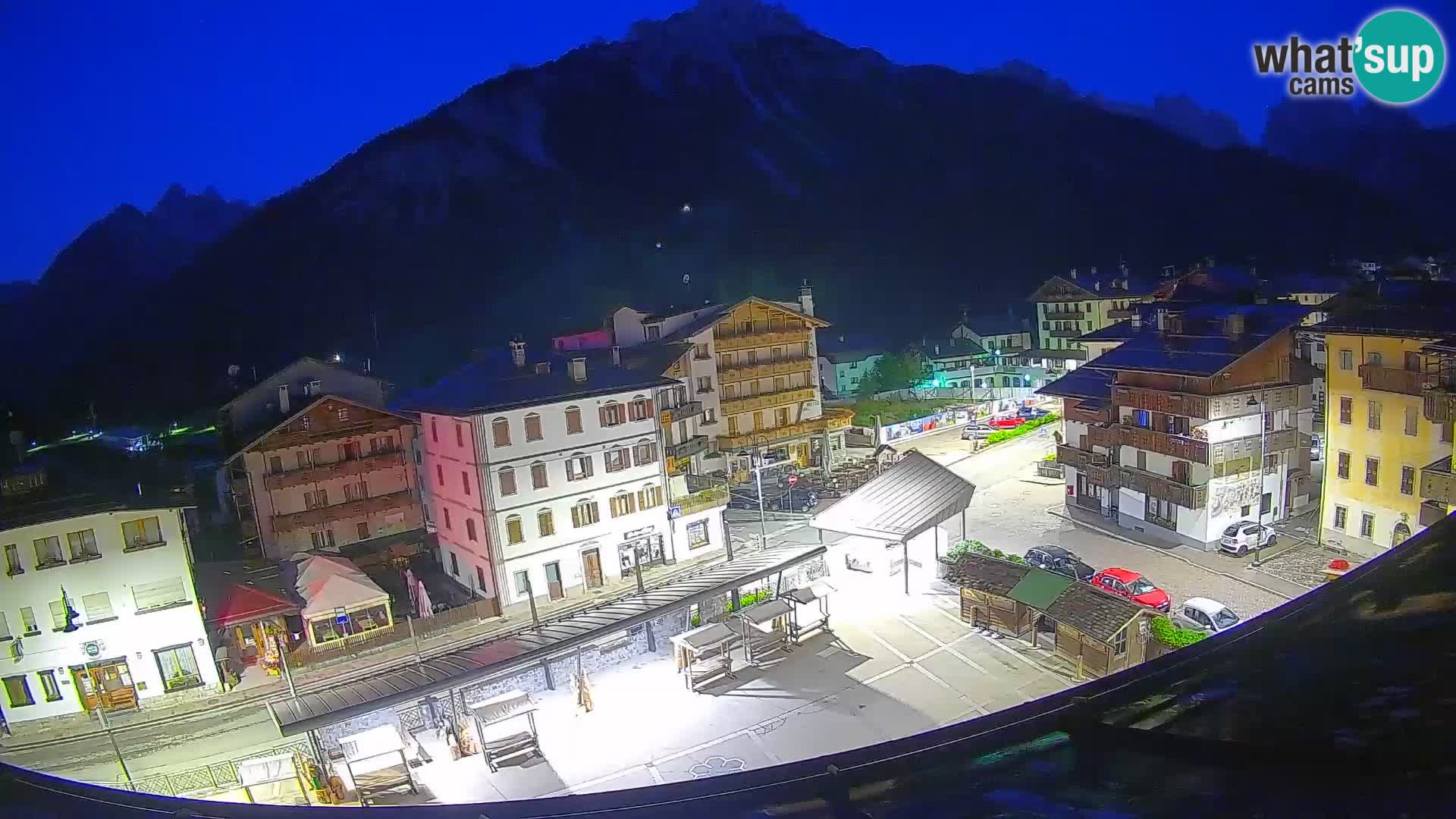 Hauptplatz von Forni di Sopra
