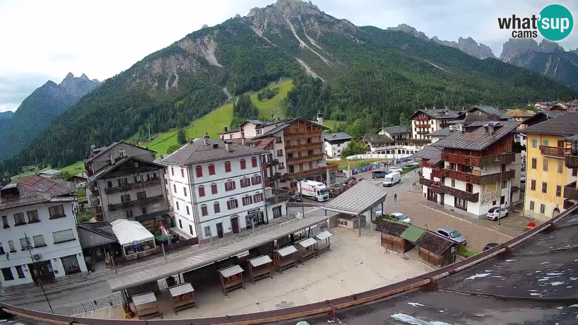 Hauptplatz von Forni di Sopra