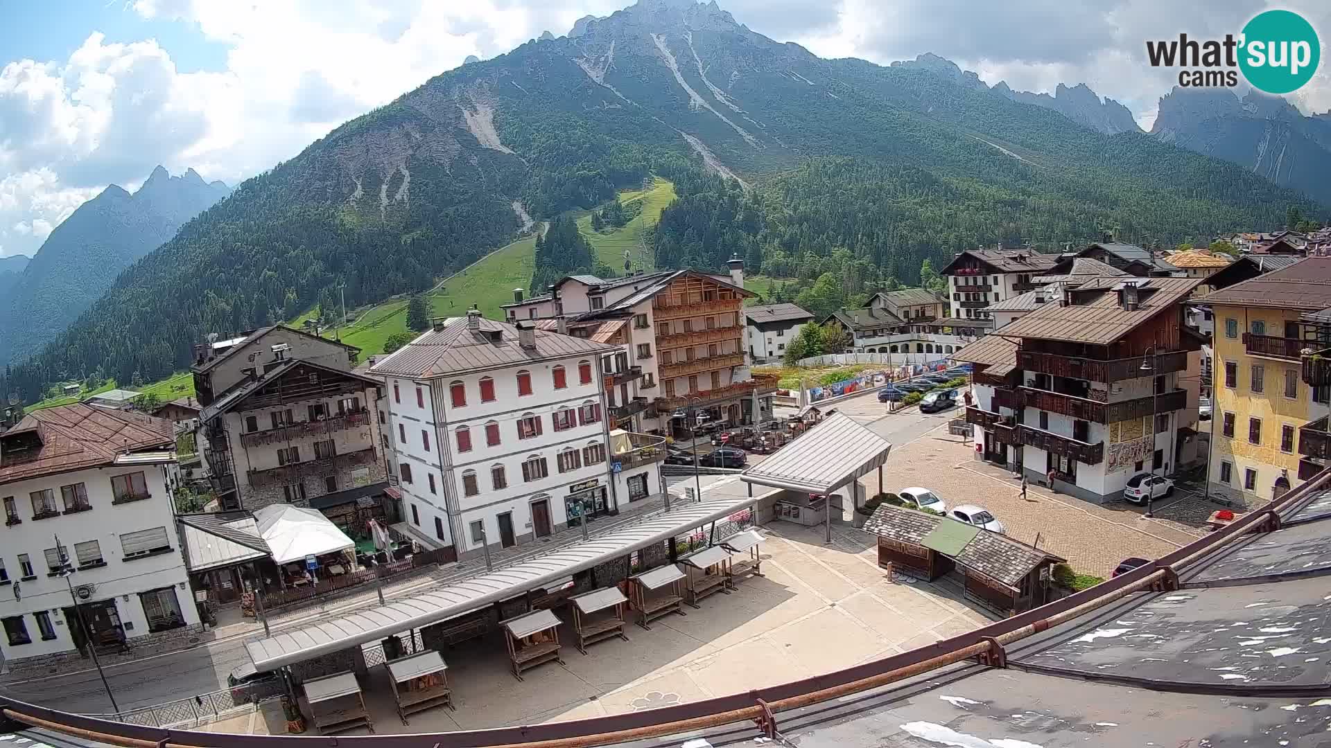 Hauptplatz von Forni di Sopra