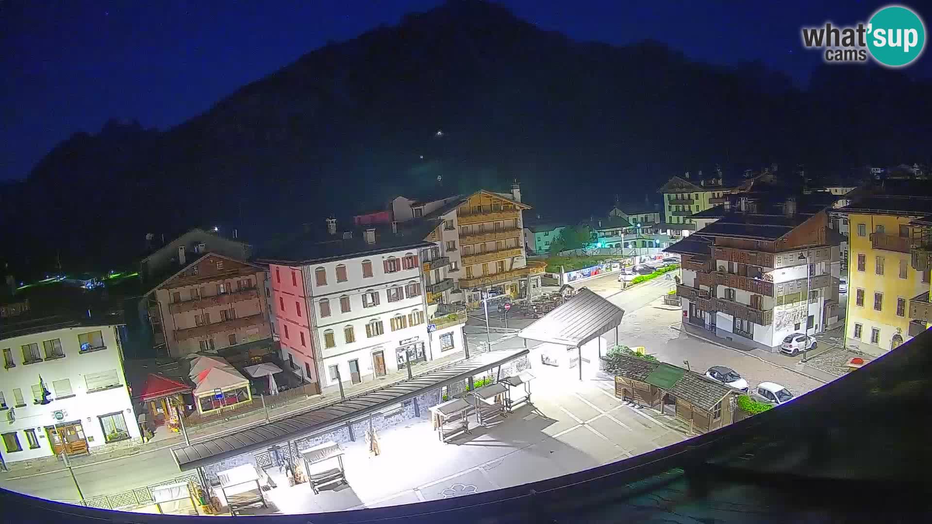 Hauptplatz von Forni di Sopra