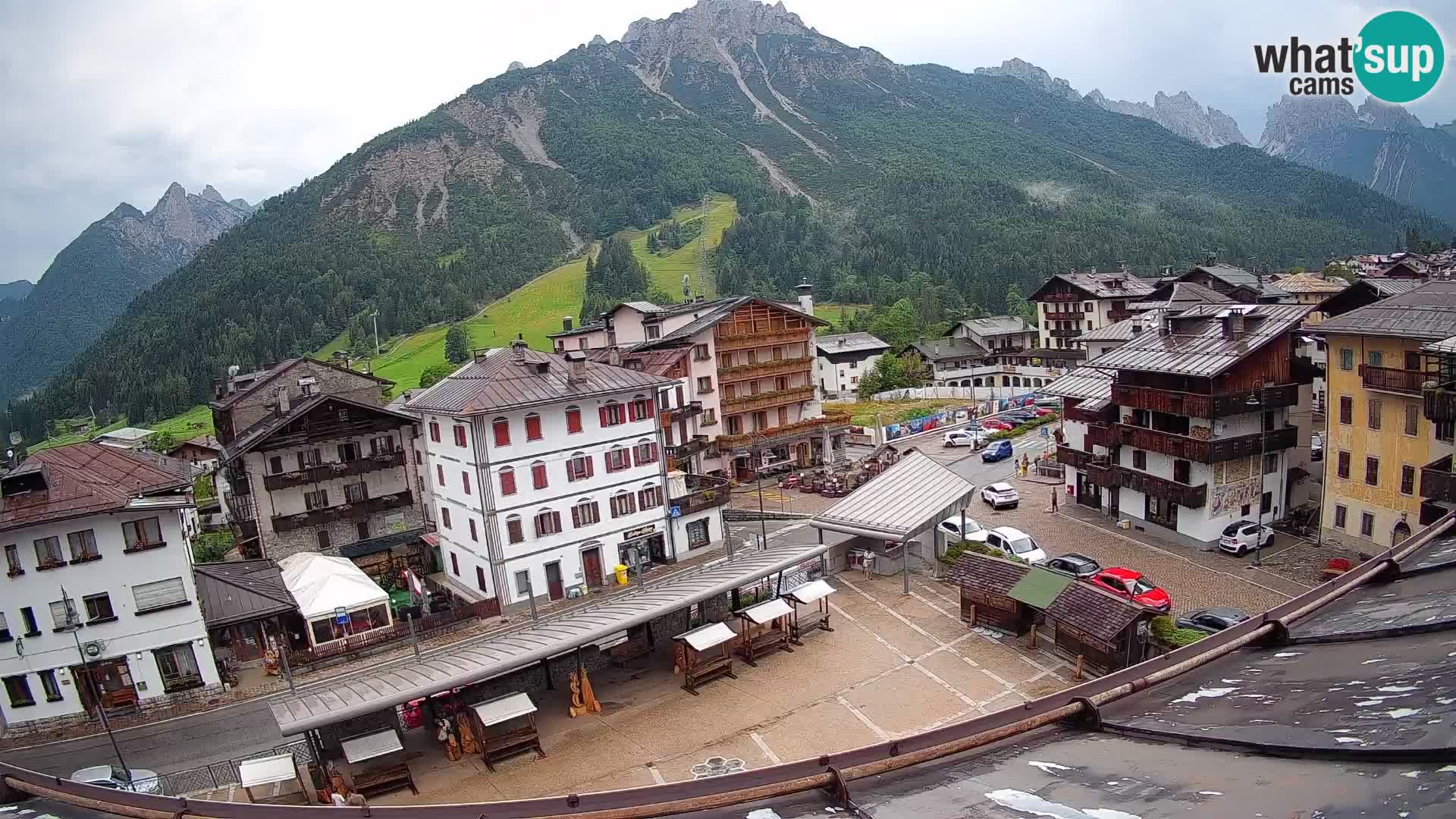 Hauptplatz von Forni di Sopra