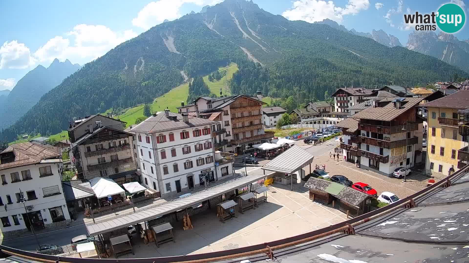 Hauptplatz von Forni di Sopra