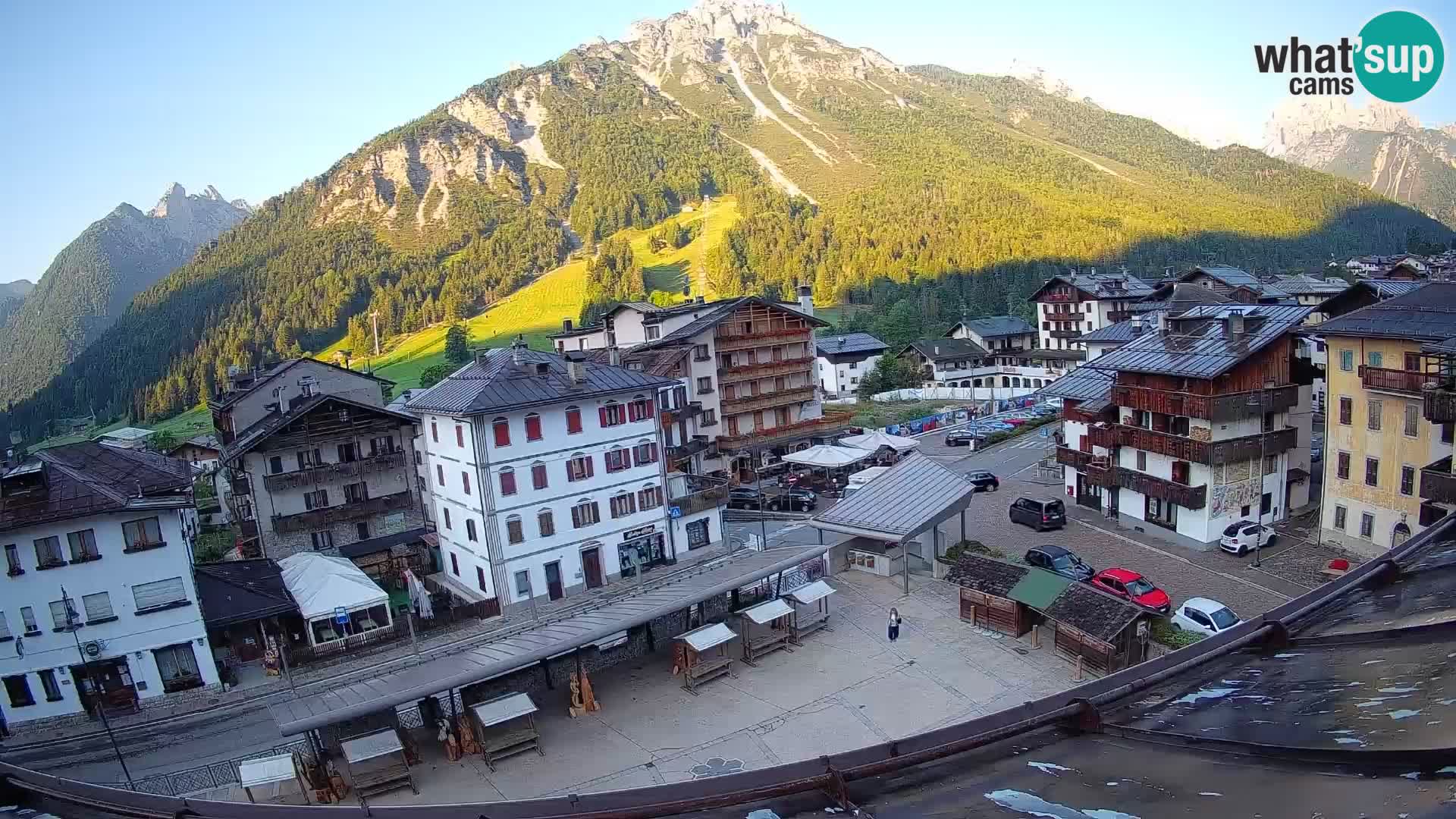 Piazza centrale di Forni di Sopra