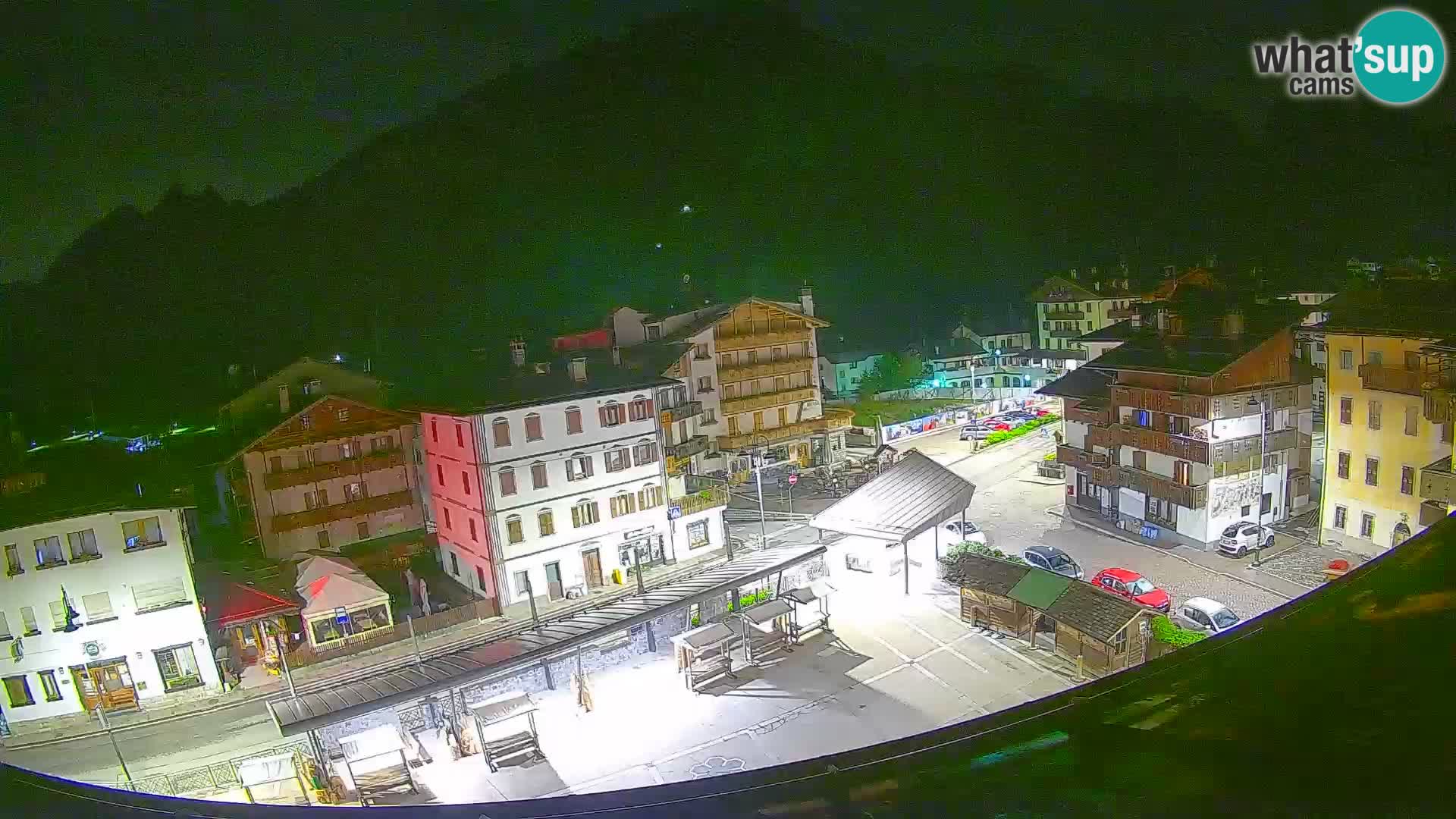 Hauptplatz von Forni di Sopra