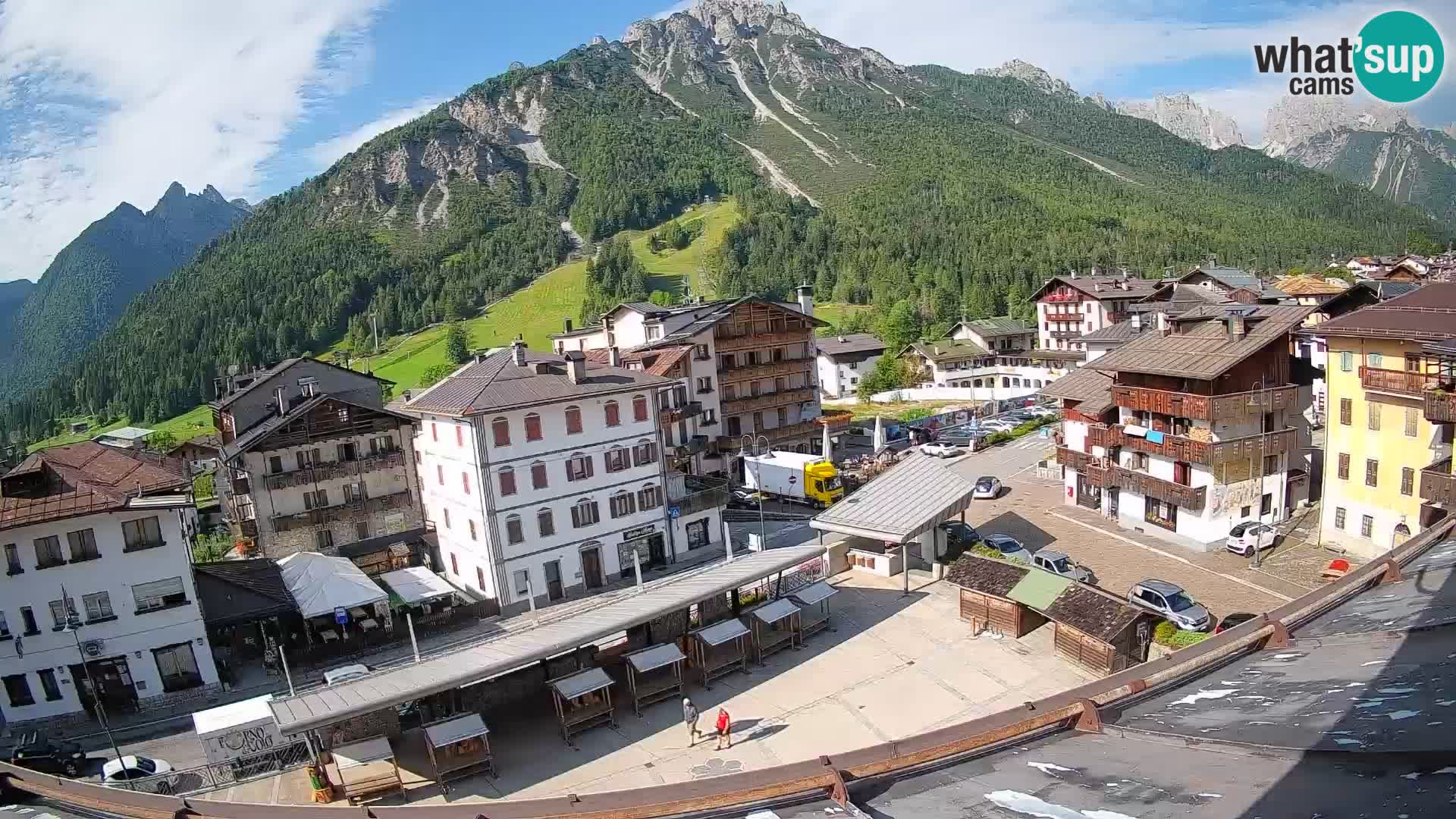 Hauptplatz von Forni di Sopra