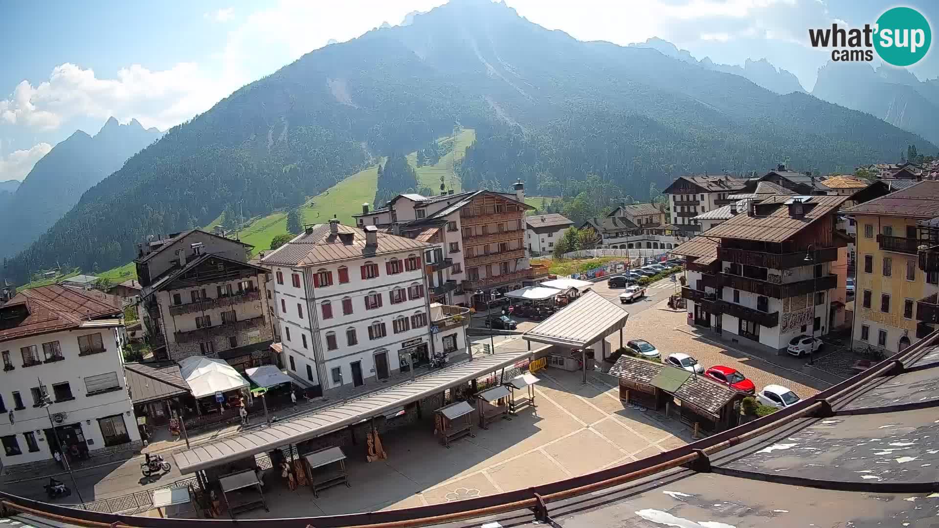 Hauptplatz von Forni di Sopra