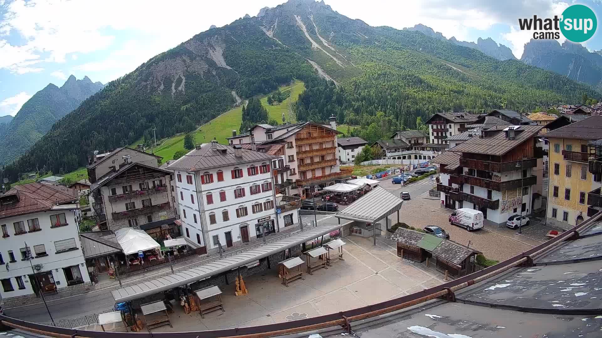 Hauptplatz von Forni di Sopra