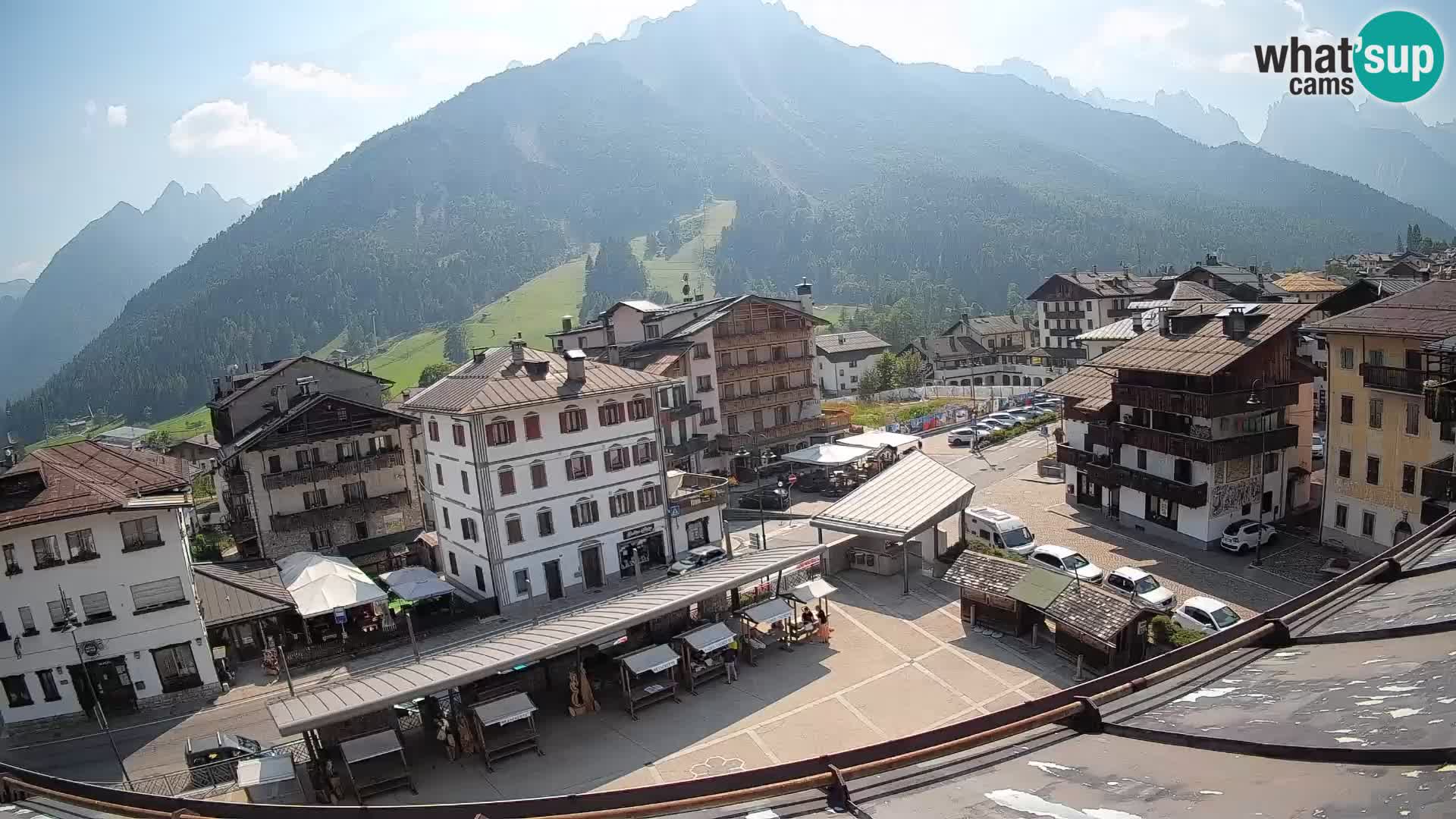 Plaza principal de Forni di Sopra