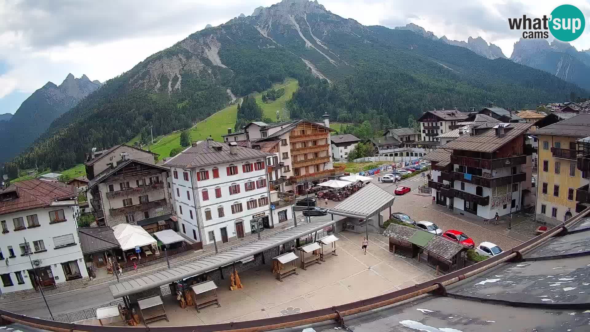Hauptplatz von Forni di Sopra