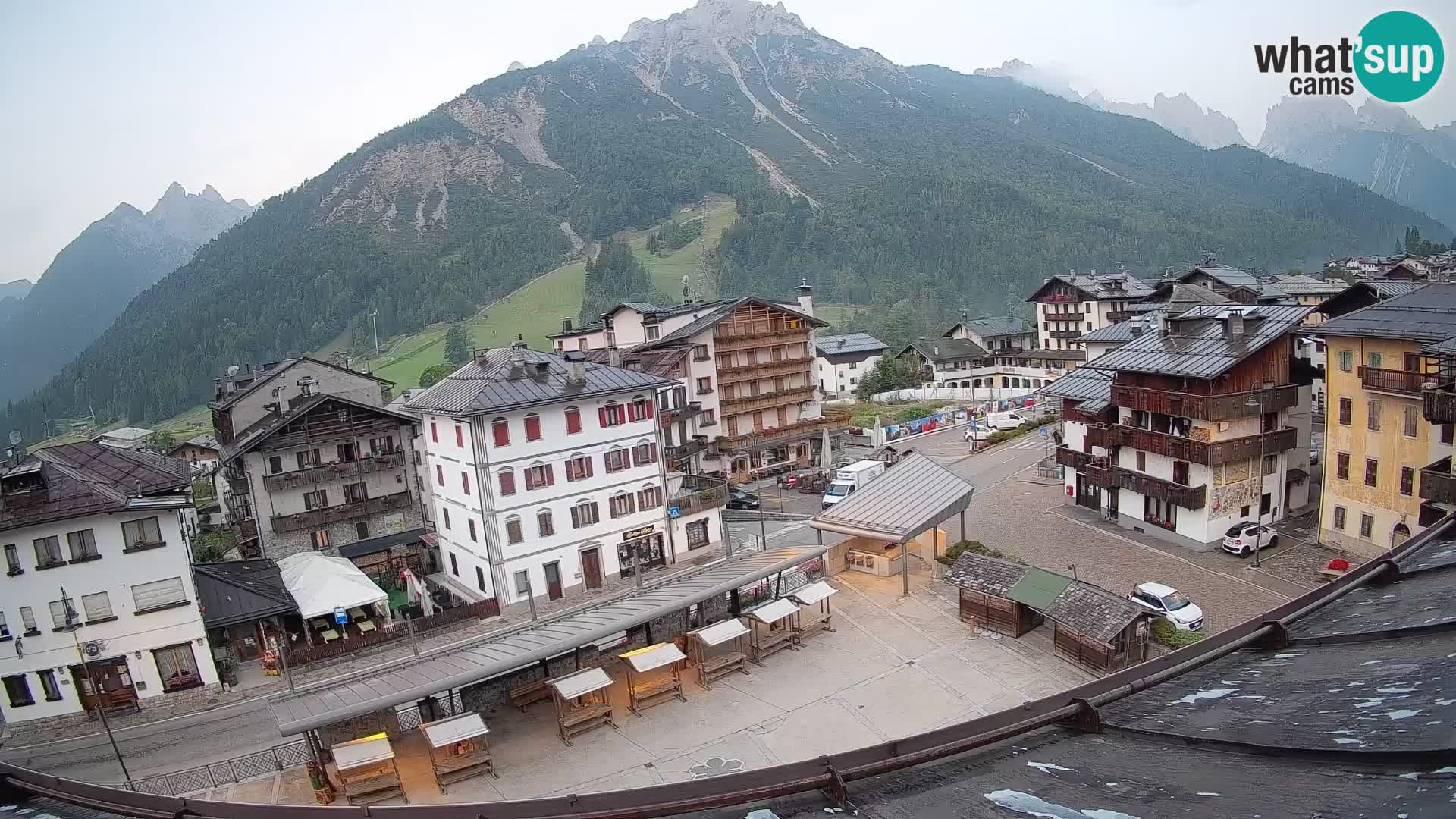 Hauptplatz von Forni di Sopra