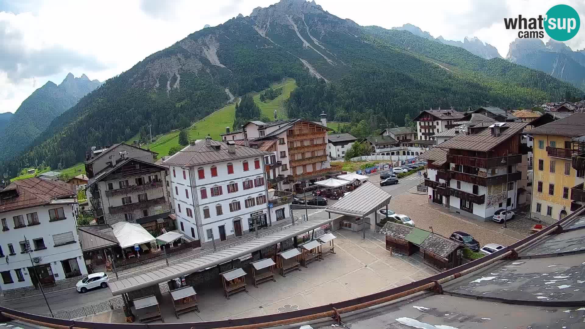 Hauptplatz von Forni di Sopra