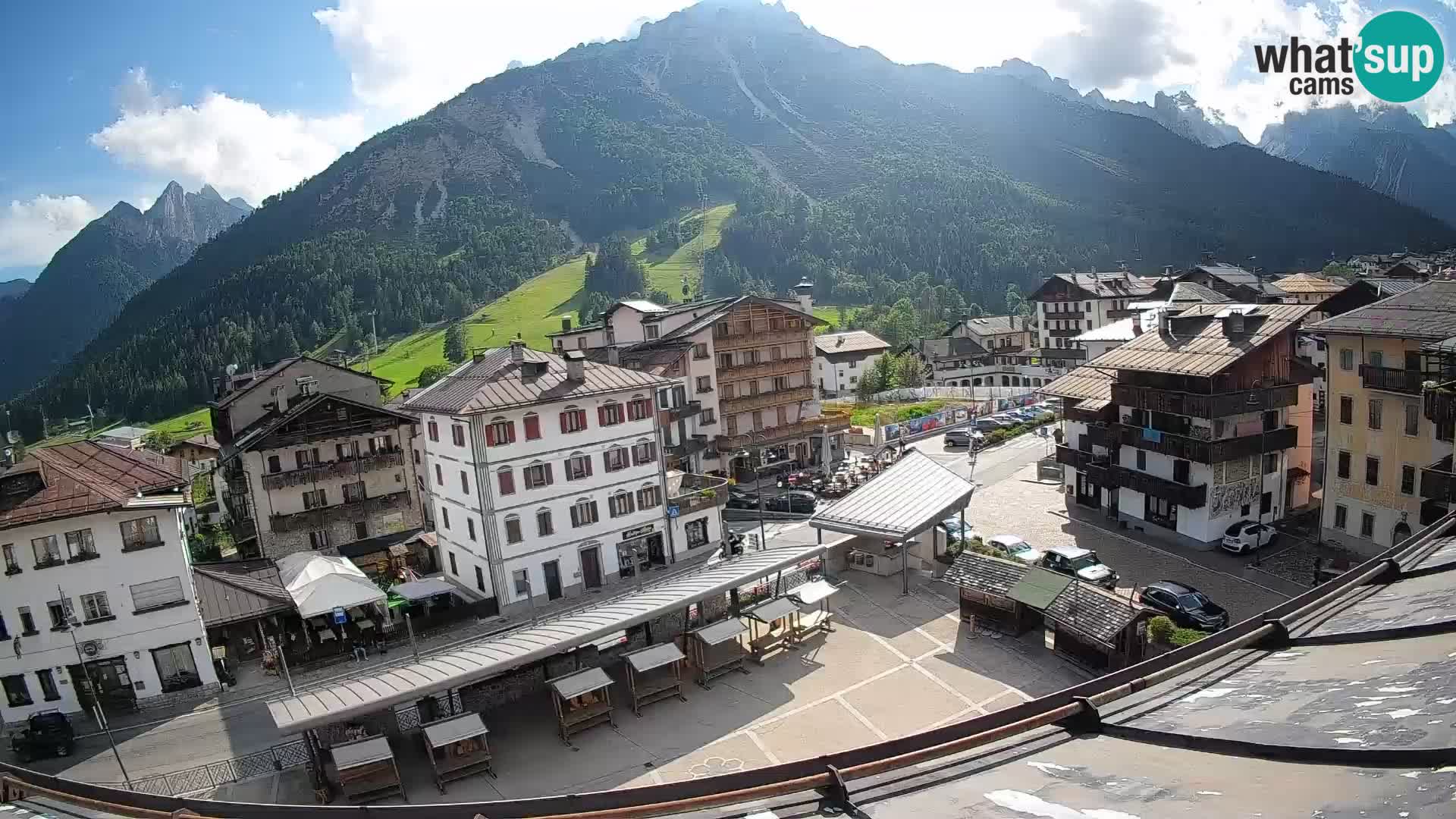 Plaza principal de Forni di Sopra