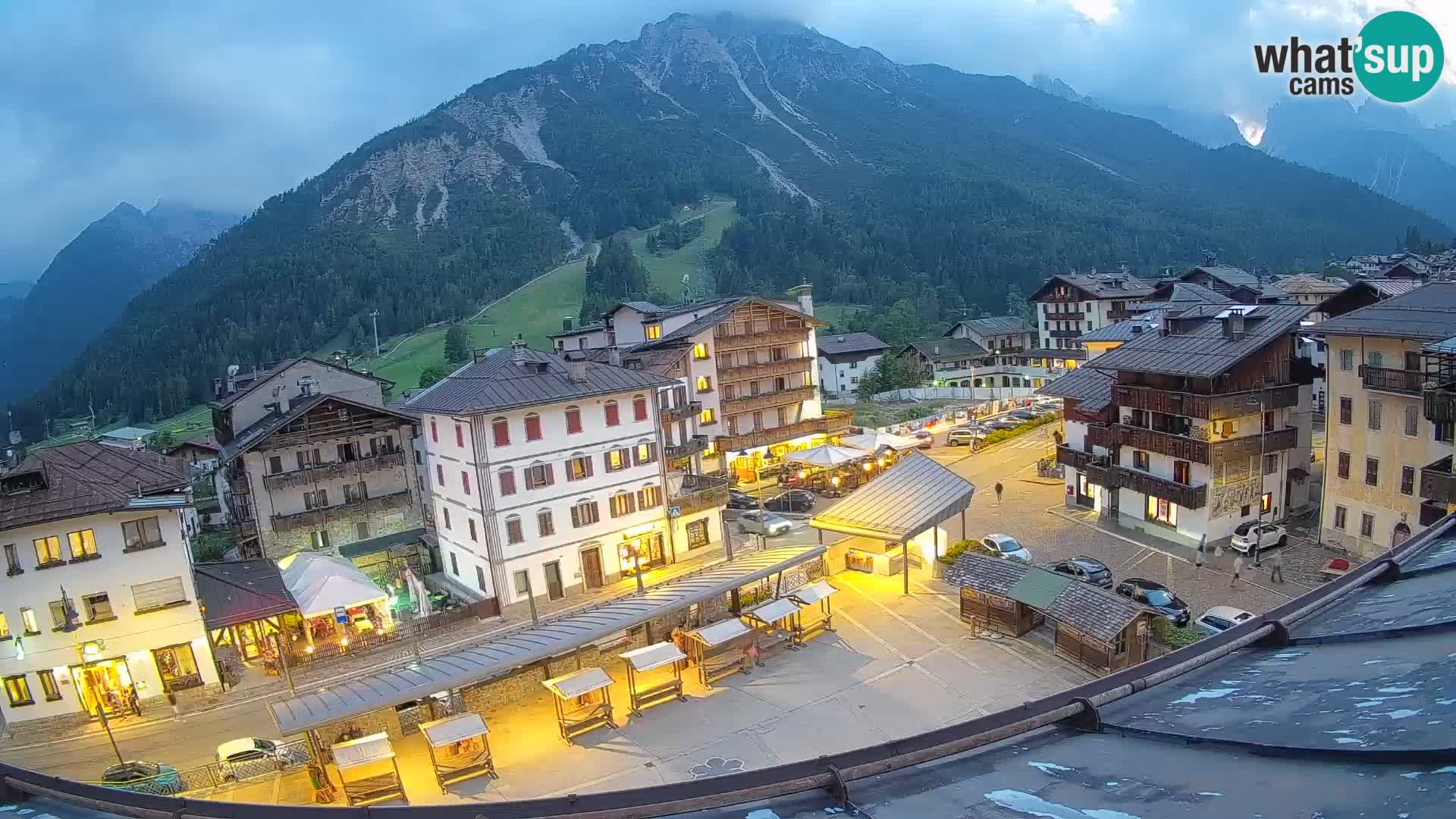 Hauptplatz von Forni di Sopra
