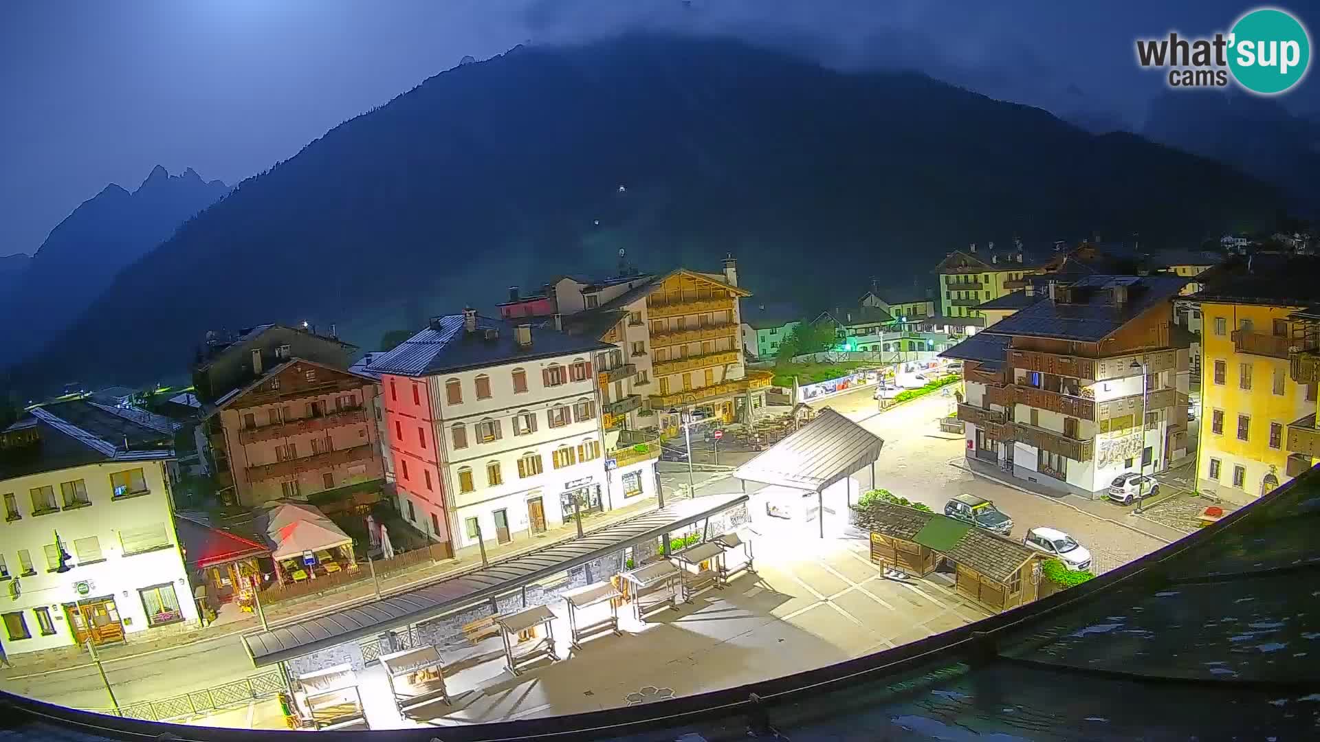 Hauptplatz von Forni di Sopra