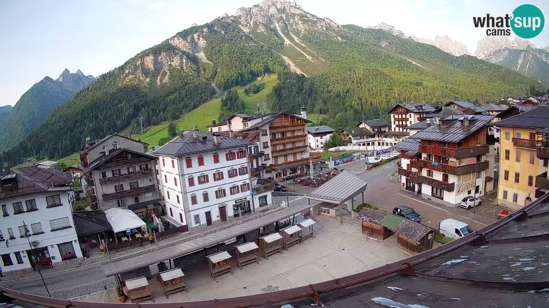 Hauptplatz von Forni di Sopra