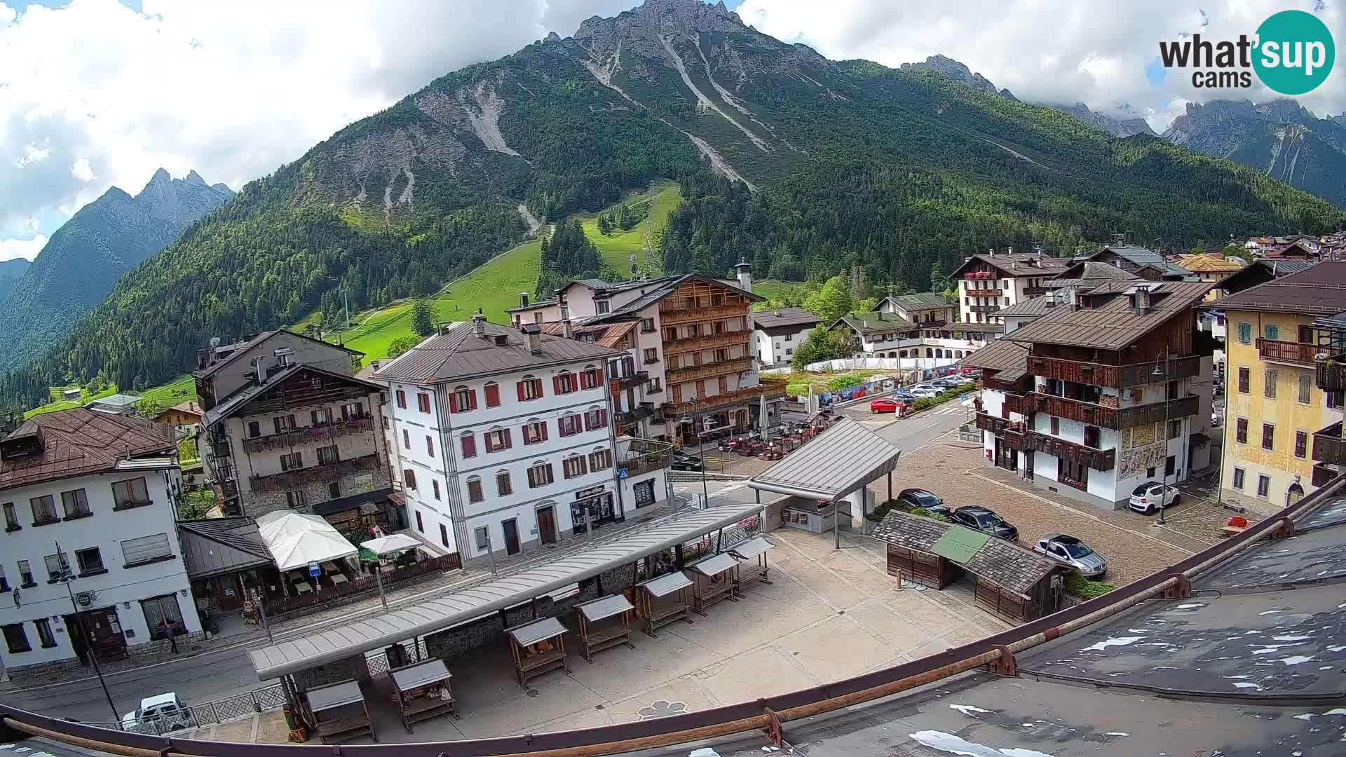 Hauptplatz von Forni di Sopra