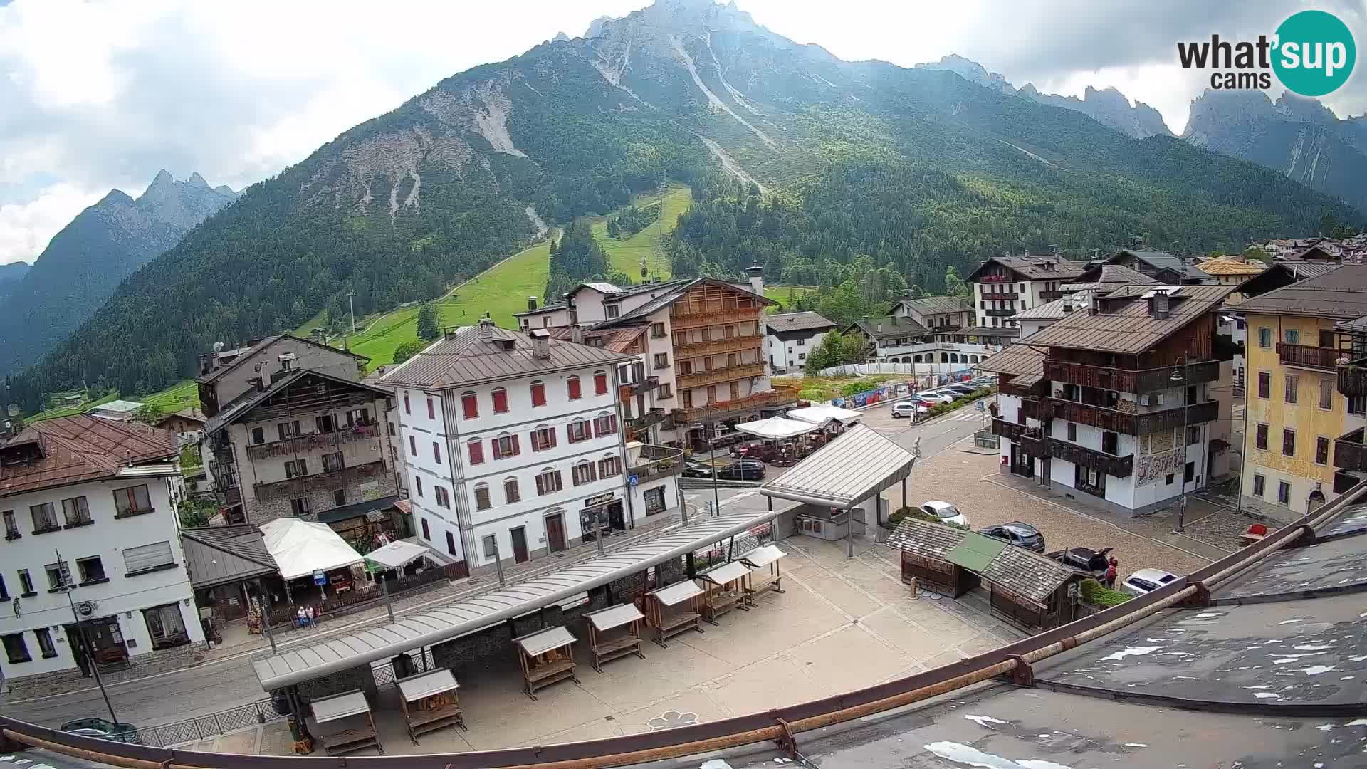 Hauptplatz von Forni di Sopra