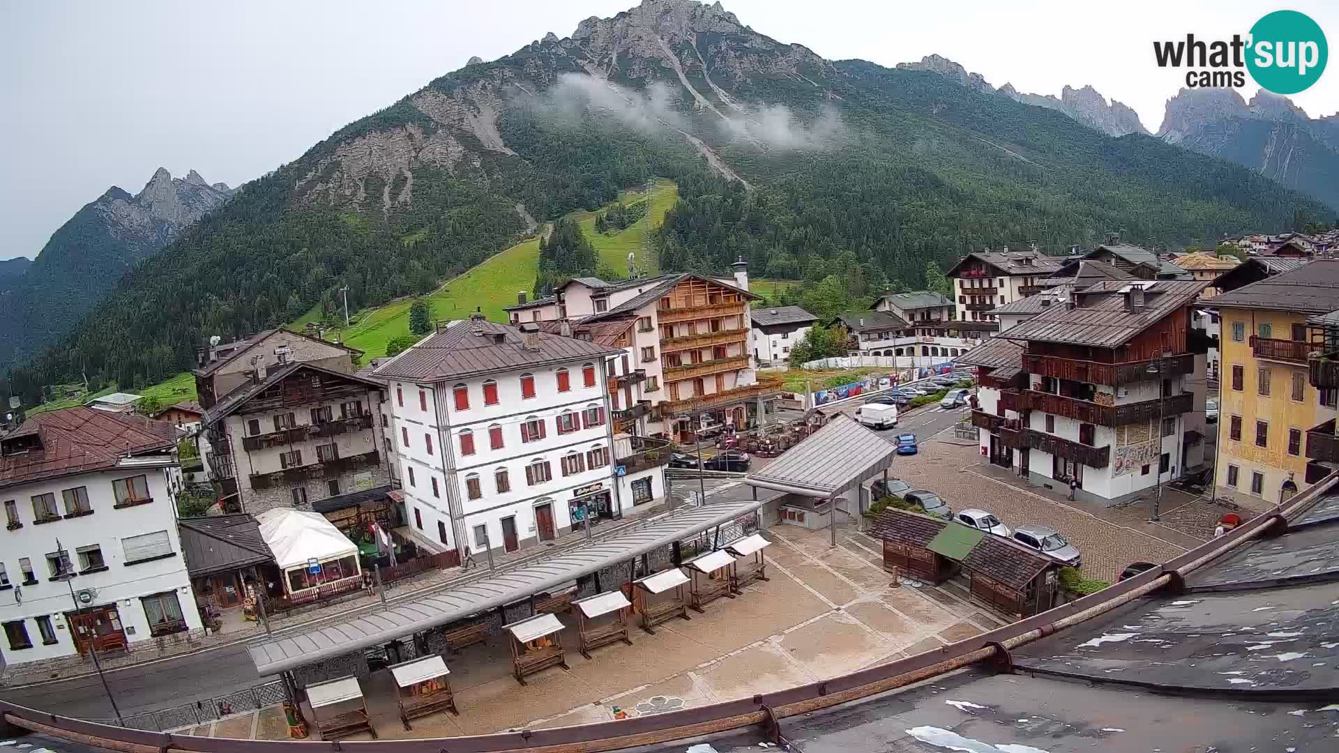 Hauptplatz von Forni di Sopra