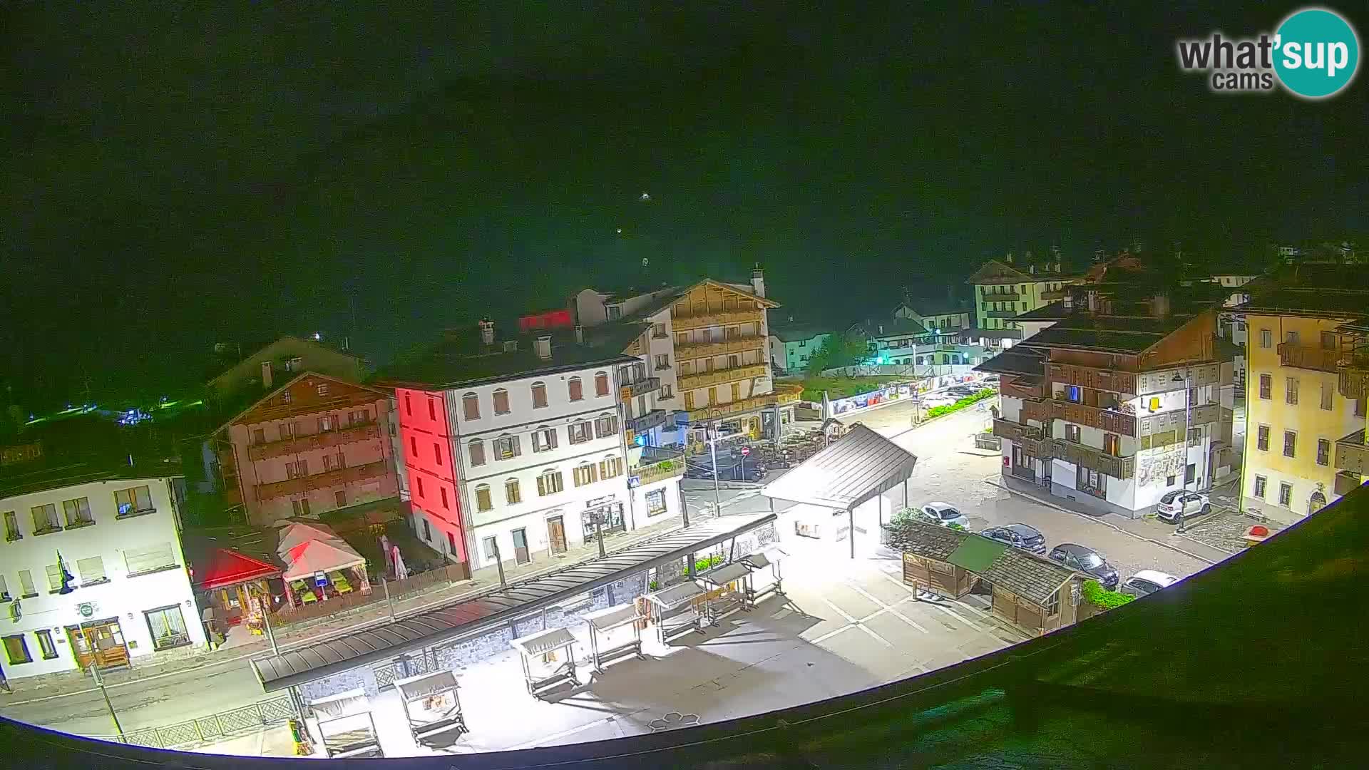 Plaza principal de Forni di Sopra