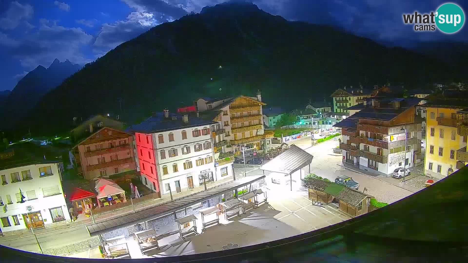 Hauptplatz von Forni di Sopra